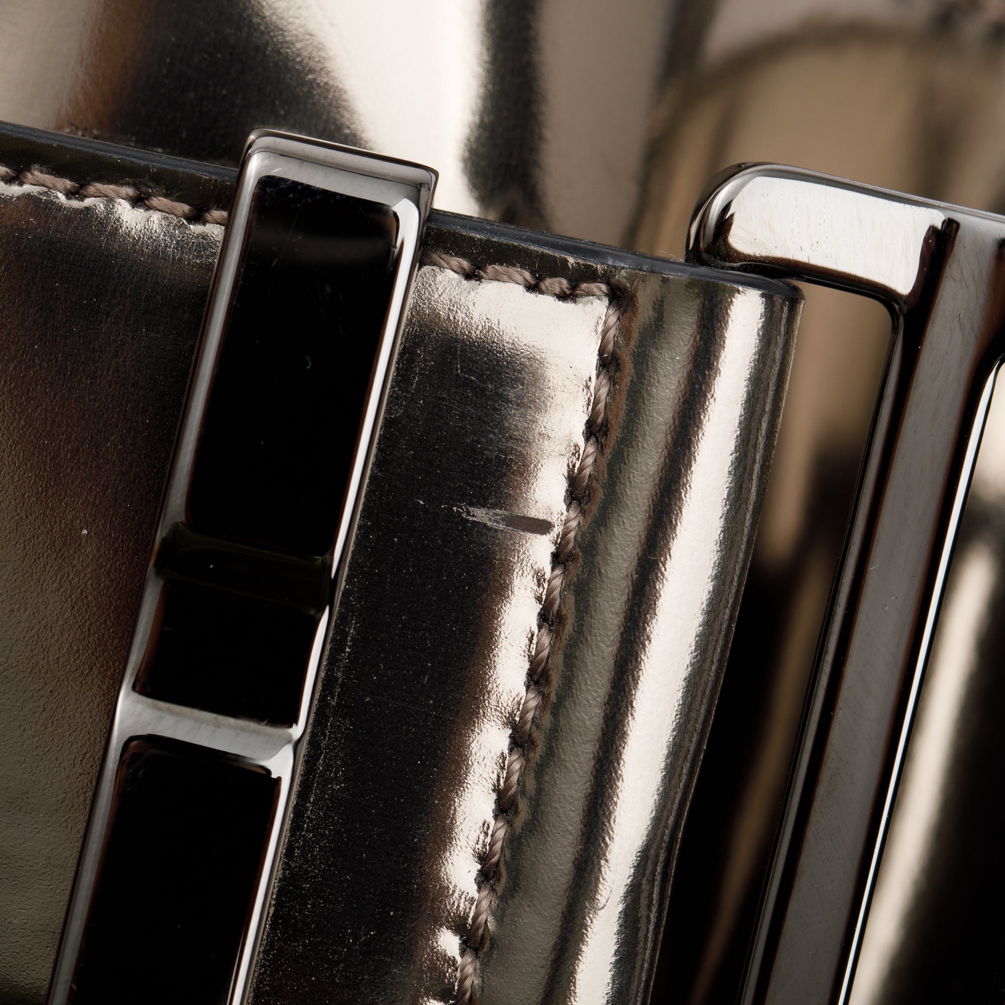 Burberry Metallic Grey Patent Leather Trim Beat Check Nylon Easton Landscape Bag