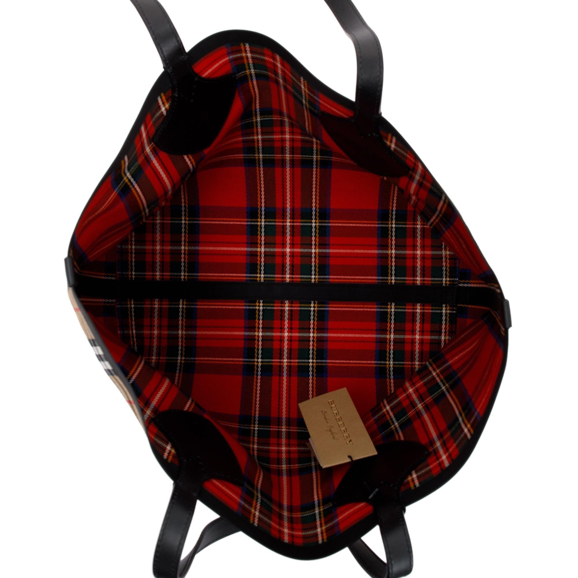 Burberry Vintage Check Medium The Giant Reversible Tote