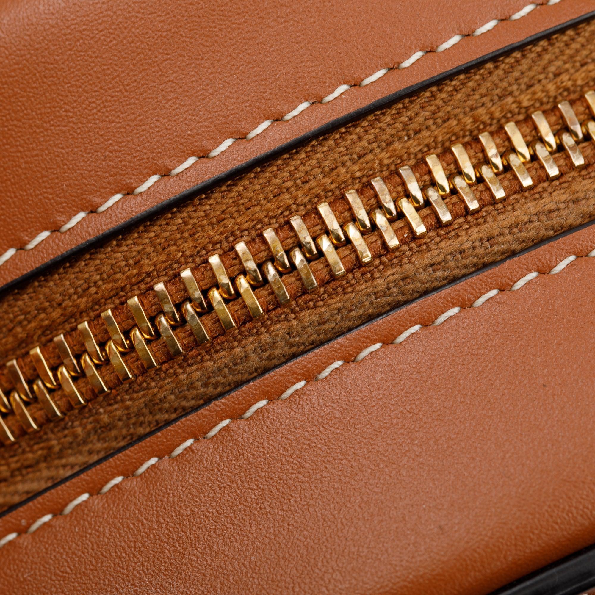 Celine 2022 Tan Smooth Calfskin Leather Cuir Triomphe Oval Crossbody Bag