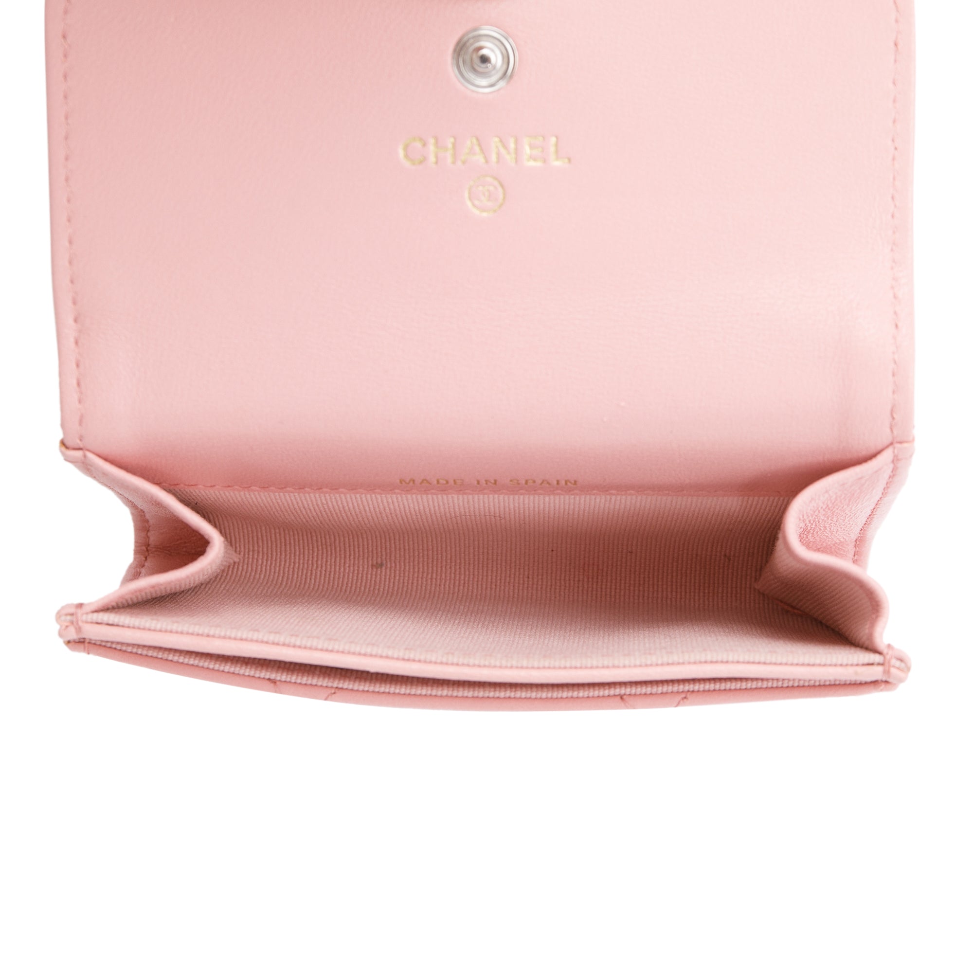 Chanel 2021 Pink Quilted Leather 19 Flap Wallet w/ Authenticity Card