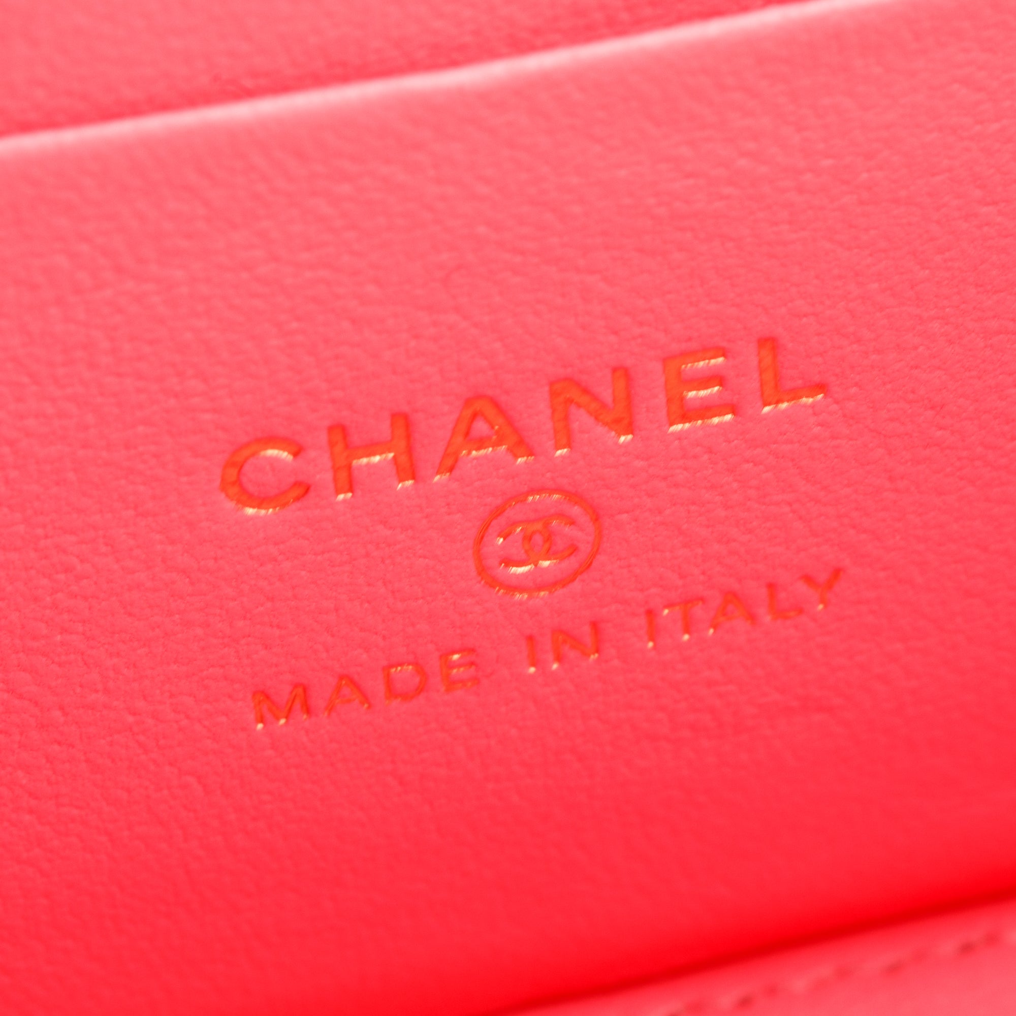 Chanel 2022 Pink Quilted Caviar Leather Small Vanity Case