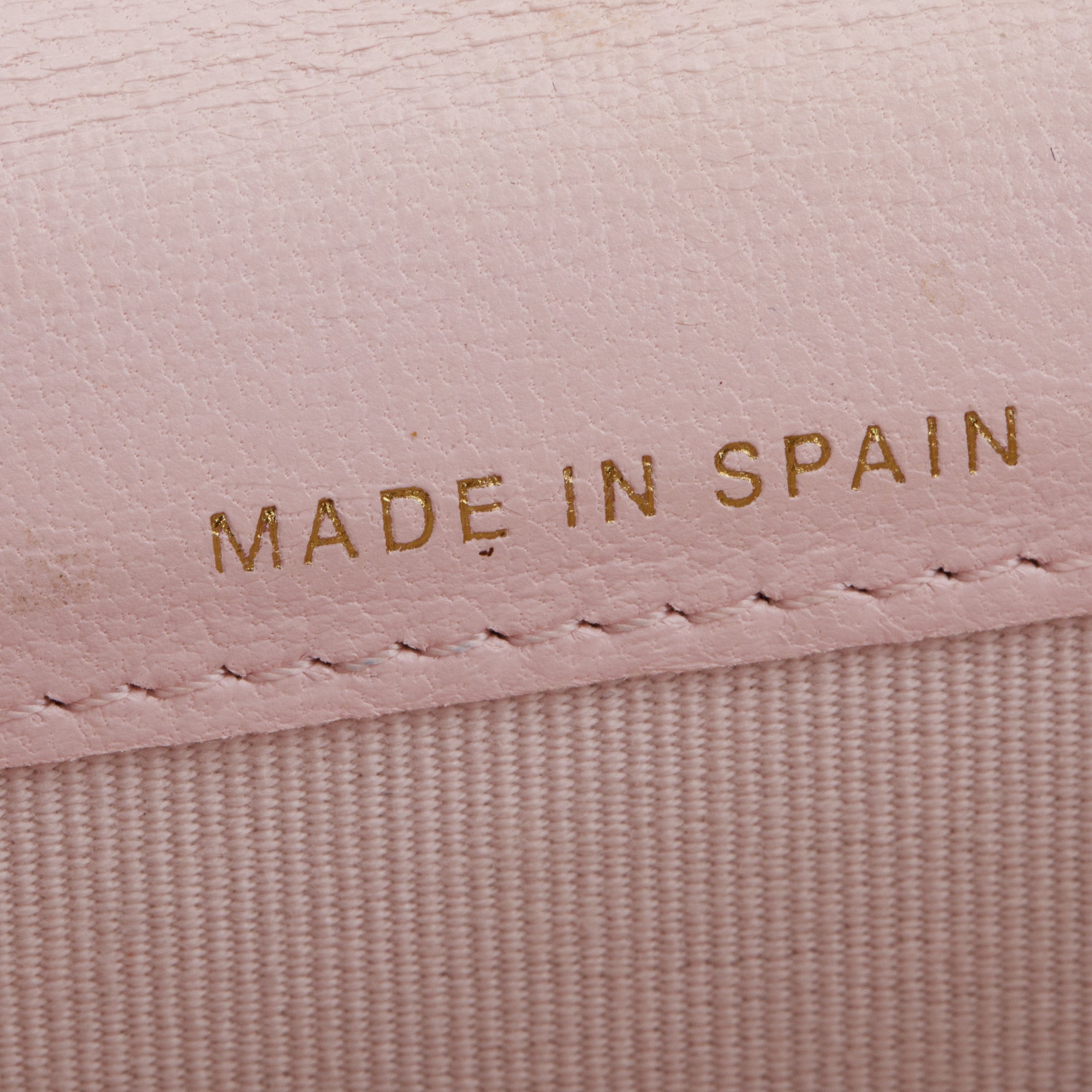 Chanel 2022 Pink Quilted Leather 19 Flap Card Holder w/ Authenticity Card