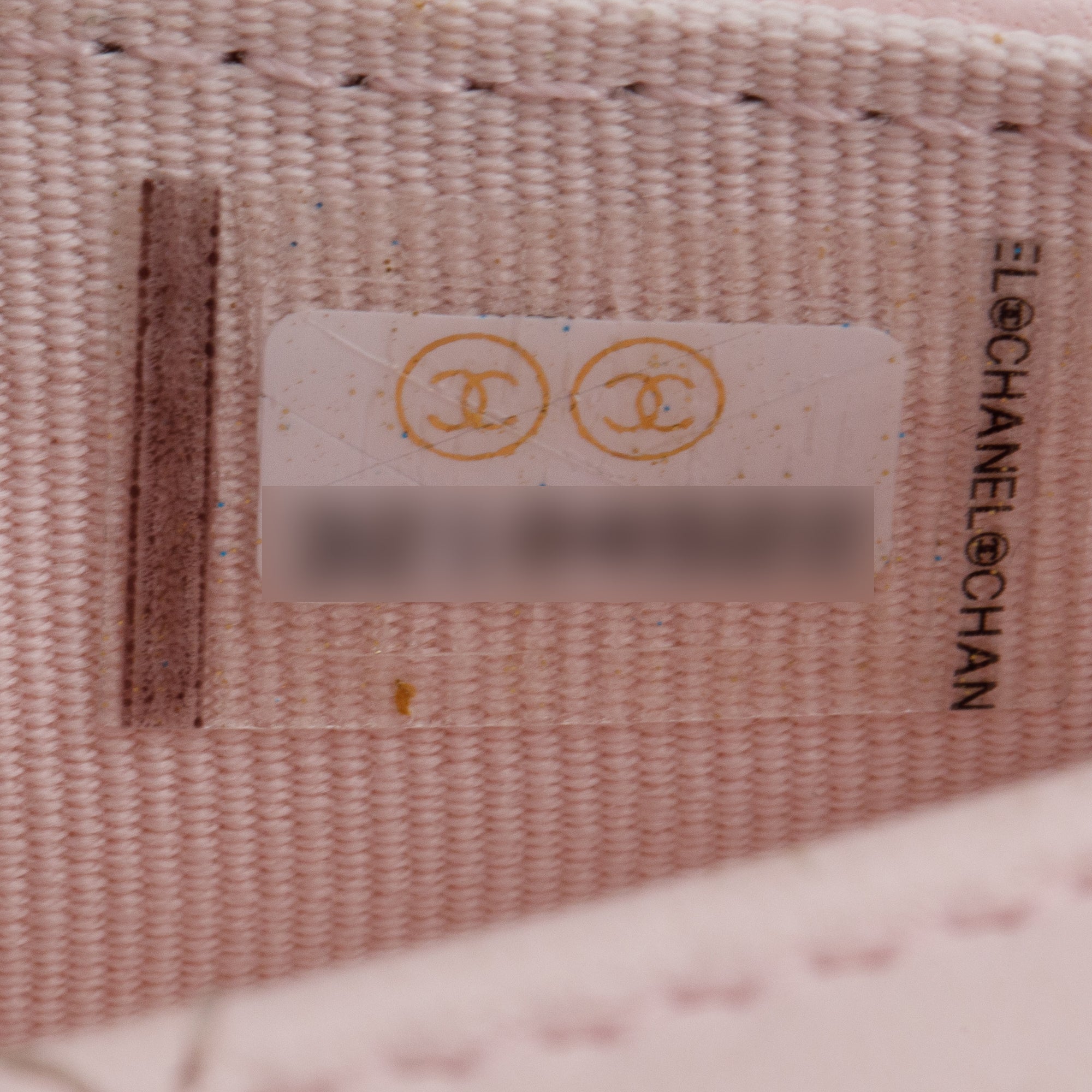 Chanel 2022 Pink Quilted Leather 19 Flap Card Holder w/ Authenticity Card