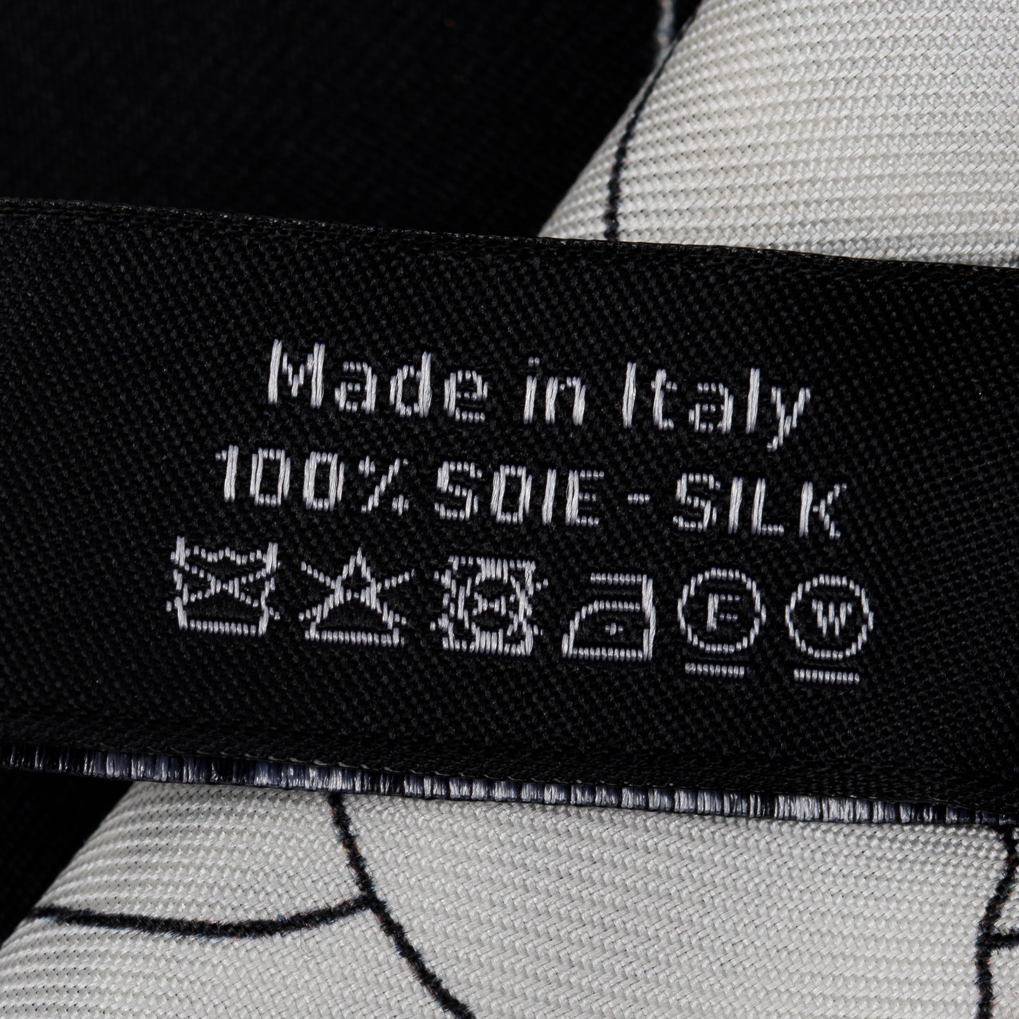 Chanel 2023 Black/White Printed Silk Twill Slim Bandeau w/ Box & Receipt