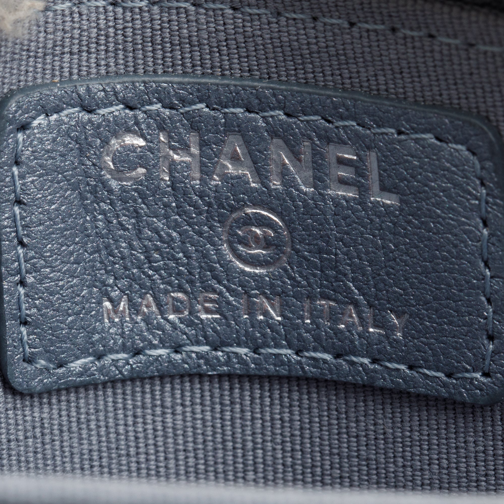 Chanel 2023 Metallic Blue Calfskin Leather Classic Zipped Coin Purse