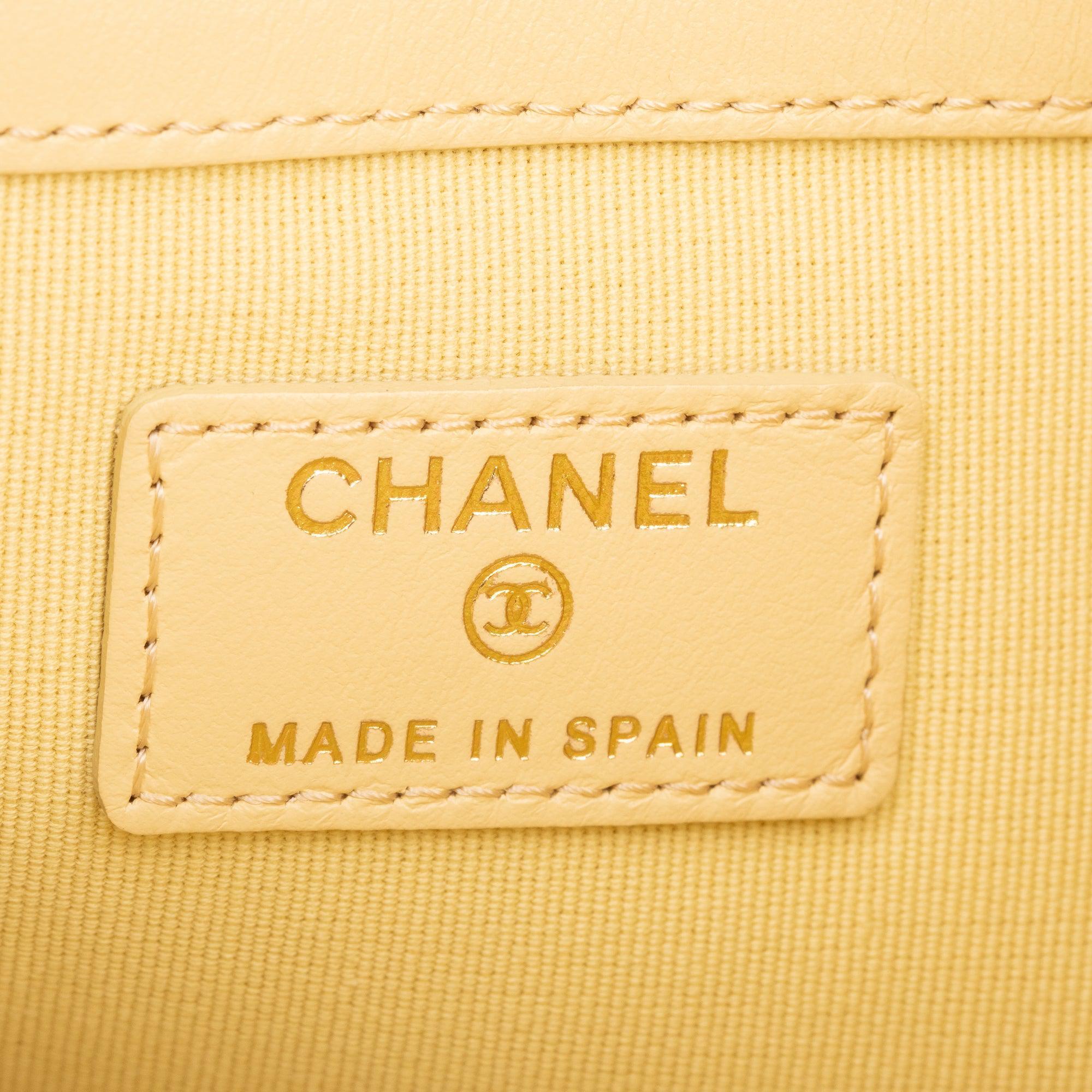 Chanel 2023 Yellow Quilted Calfskin Leather Medium O-Case Clutch