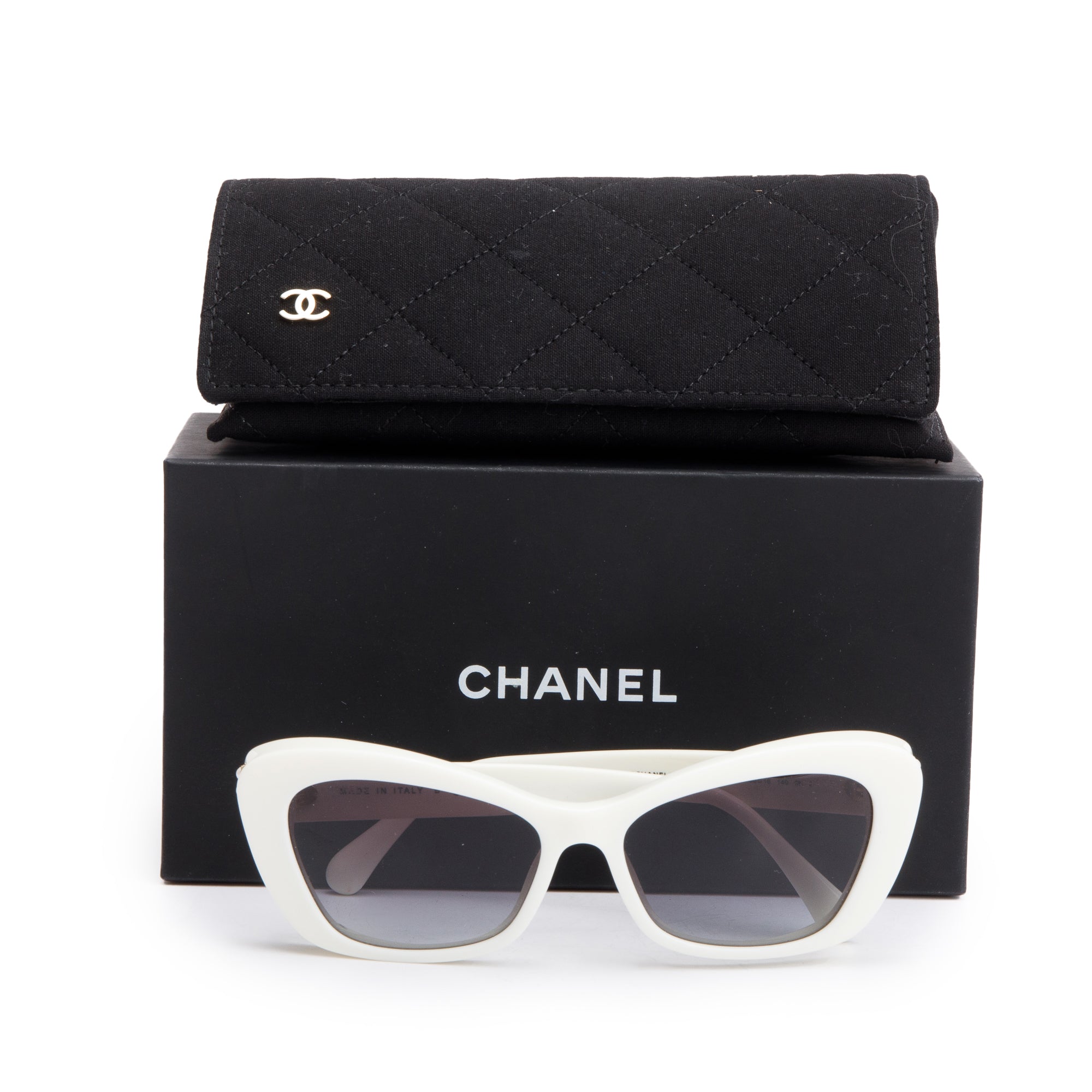 Chanel 5481-H White Acetate CC Logo Faux Pearl Cat-Eye Sunglasses w/ Box & Case