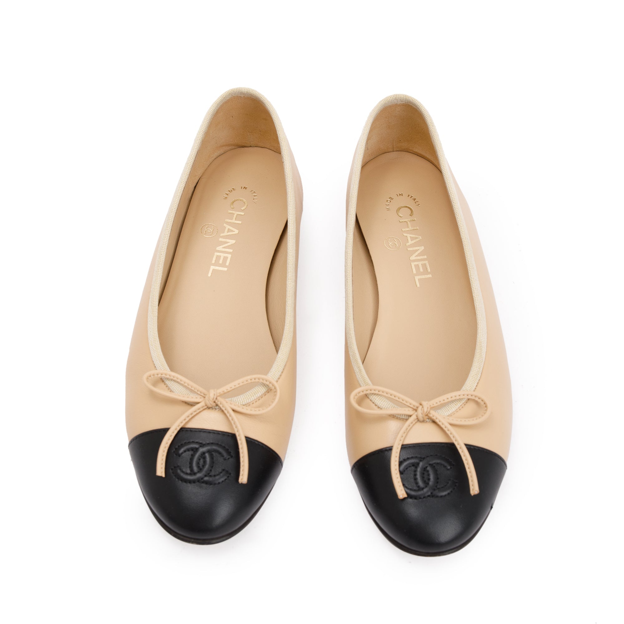 Chanel Beige/Black Lambskin Interlocking CC Logo Flats, Size 38 w/ Box