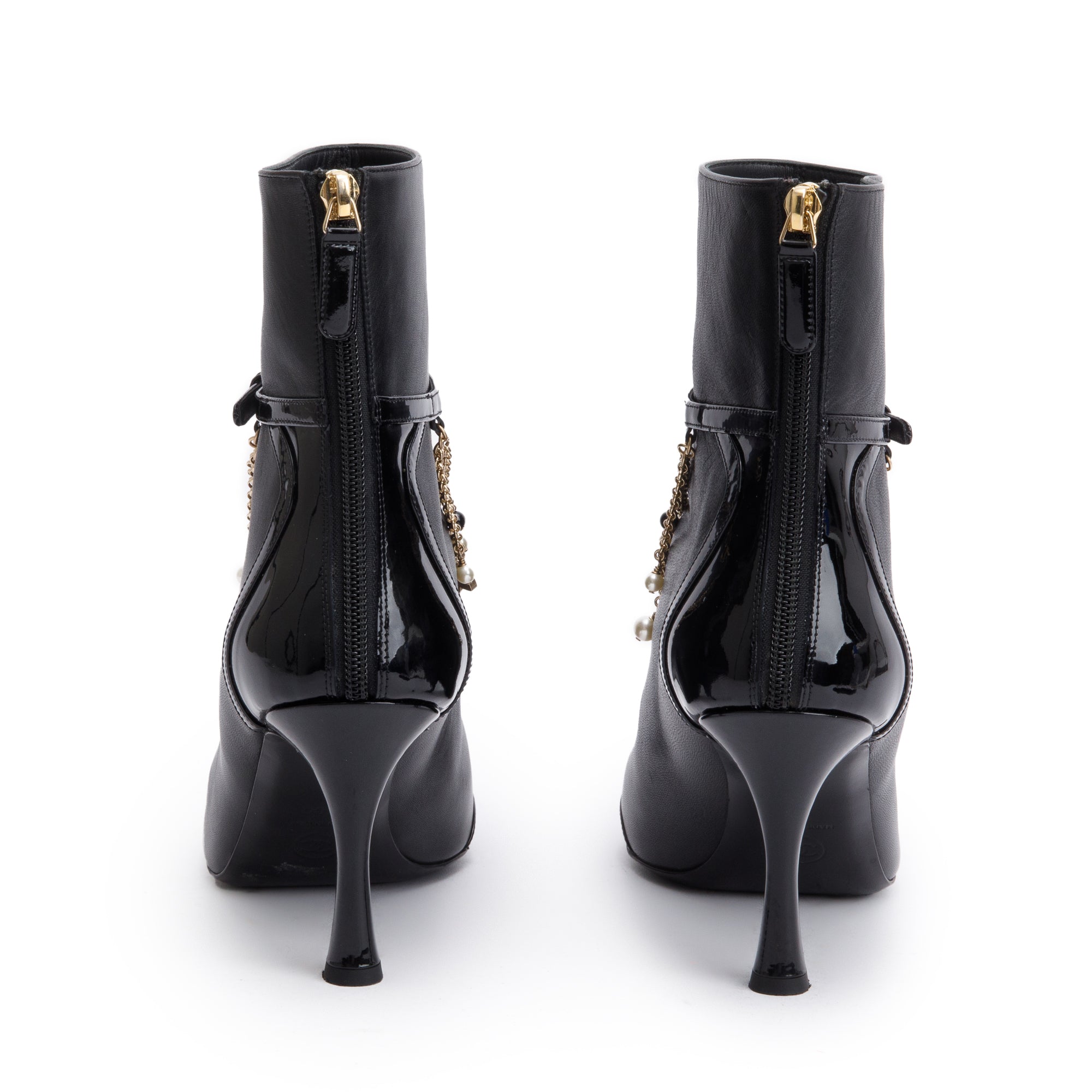 Chanel Black Leather Faux Pearl Bead Charms Interlocking CC Logo Chain Lace Up Ankle Boots, Size 40 w/ Box