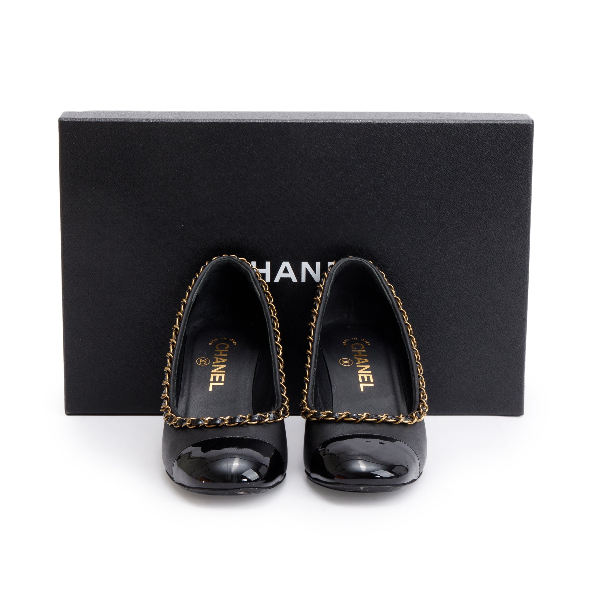 Chanel Black Leather Interlocking CC Logo Chain Around Pumps, Size 36.5 w/ Box