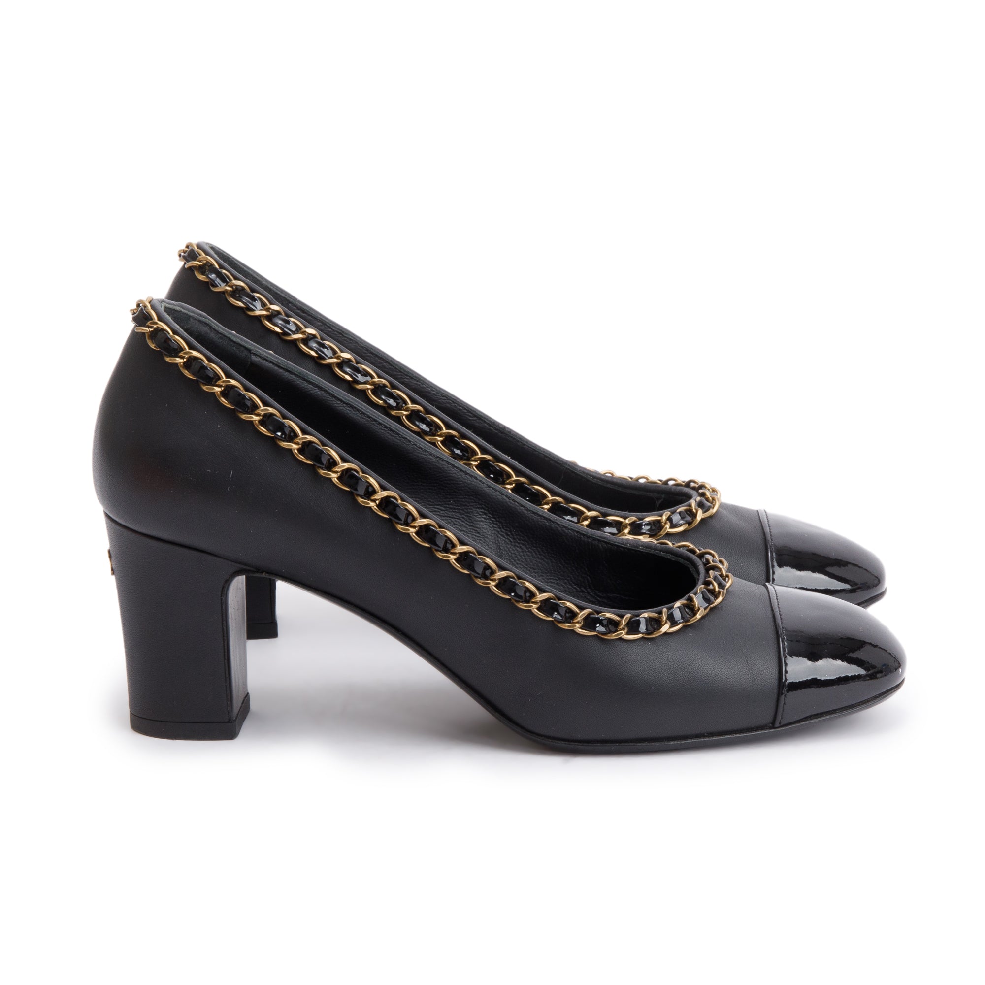 Chanel Black Leather Interlocking CC Logo Chain Around Pumps, Size 36.5 w/ Box