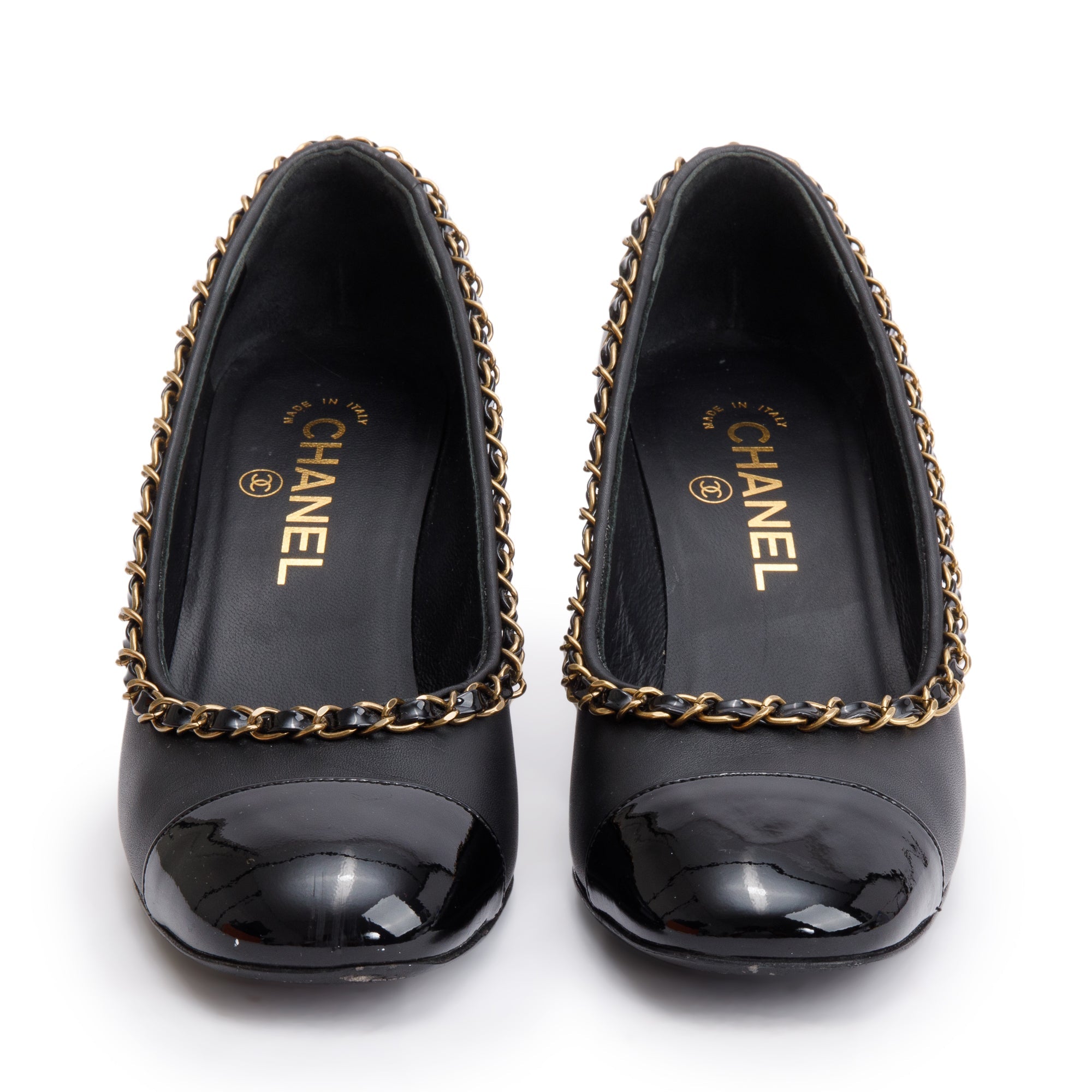 Chanel Black Leather Interlocking CC Logo Chain Around Pumps, Size 36.5 w/ Box