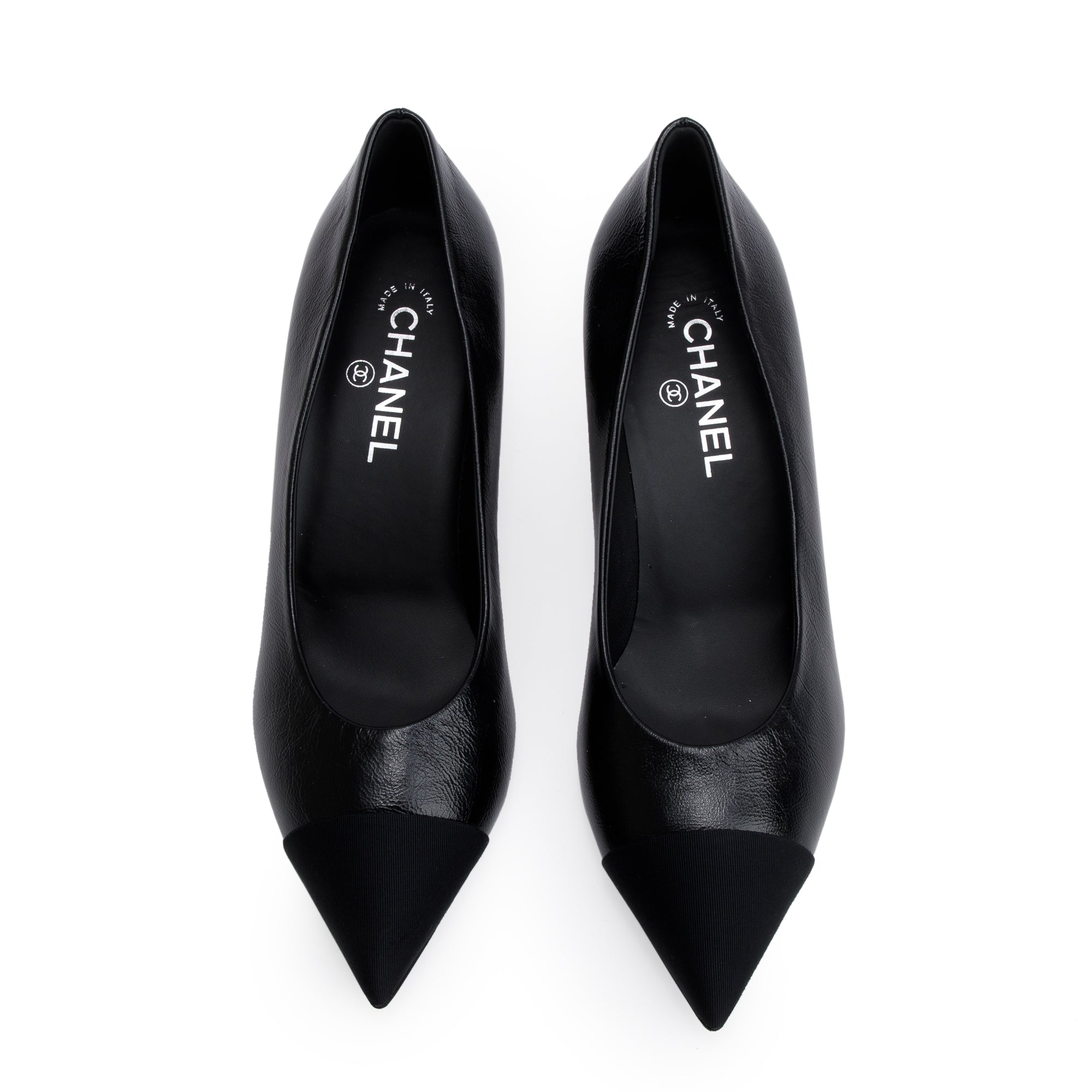 Chanel Black Leather/Grosgrain Faux Pearl Interlocking CC Pumps, Size 40