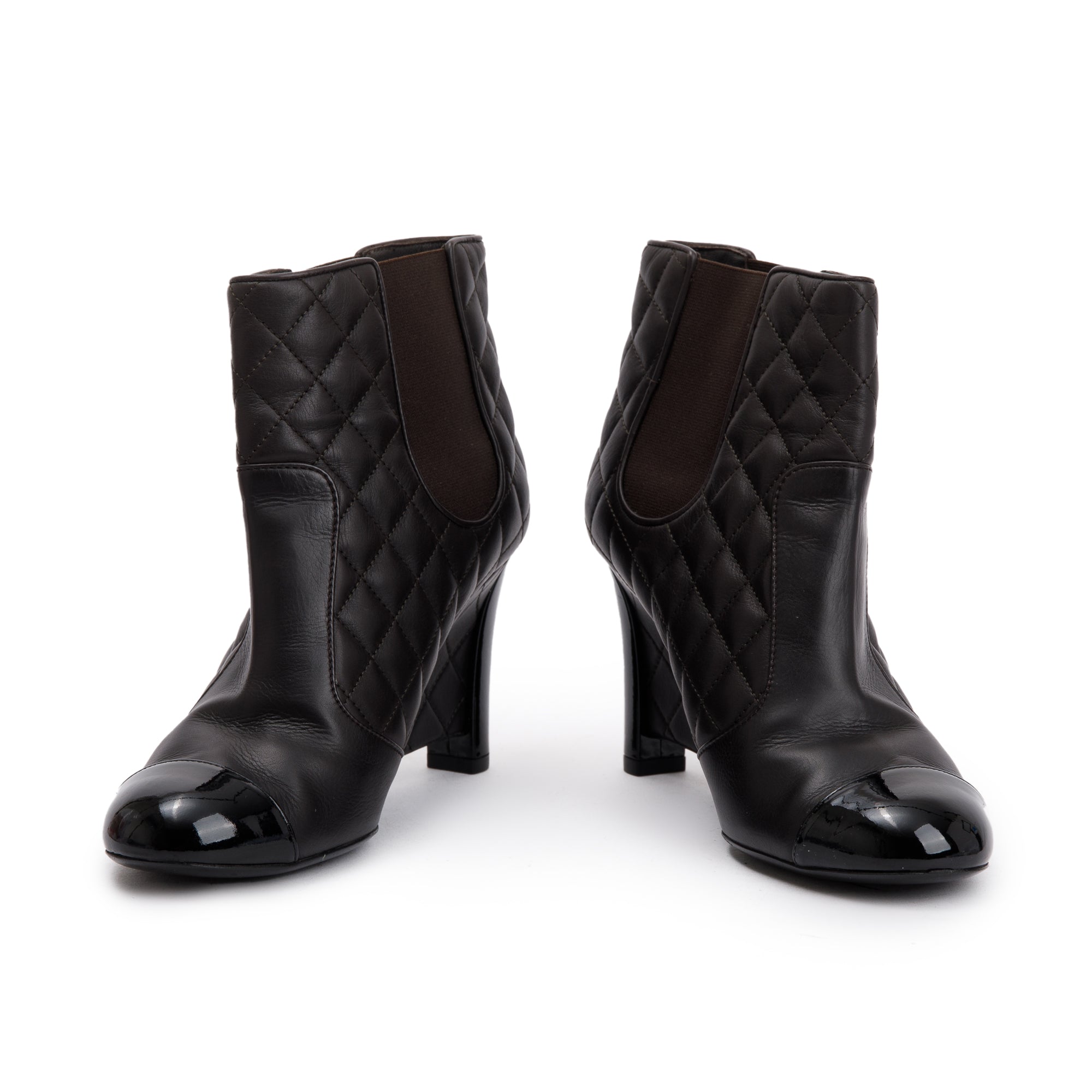 Chanel Brown Quilted Leather Interlocking CC Logo Chelsea Boots, Size 38.5