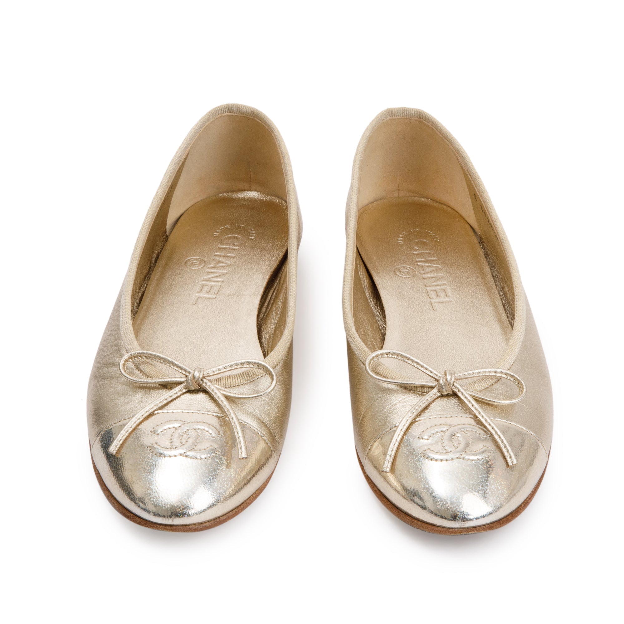 Chanel Gold Lambskin Interlocking CC Logo Flats, Size 38 w/ box