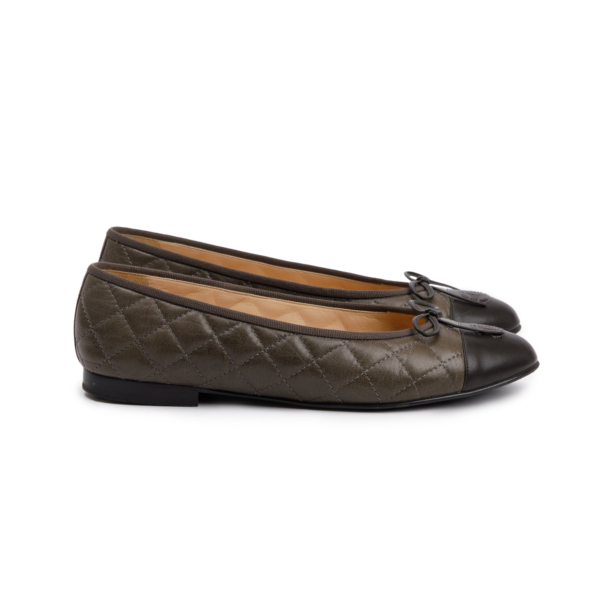 Chanel Grey/Brown Quilted Lambskin Interlocking CC Logo Flats, Size 40.5 w/ Box