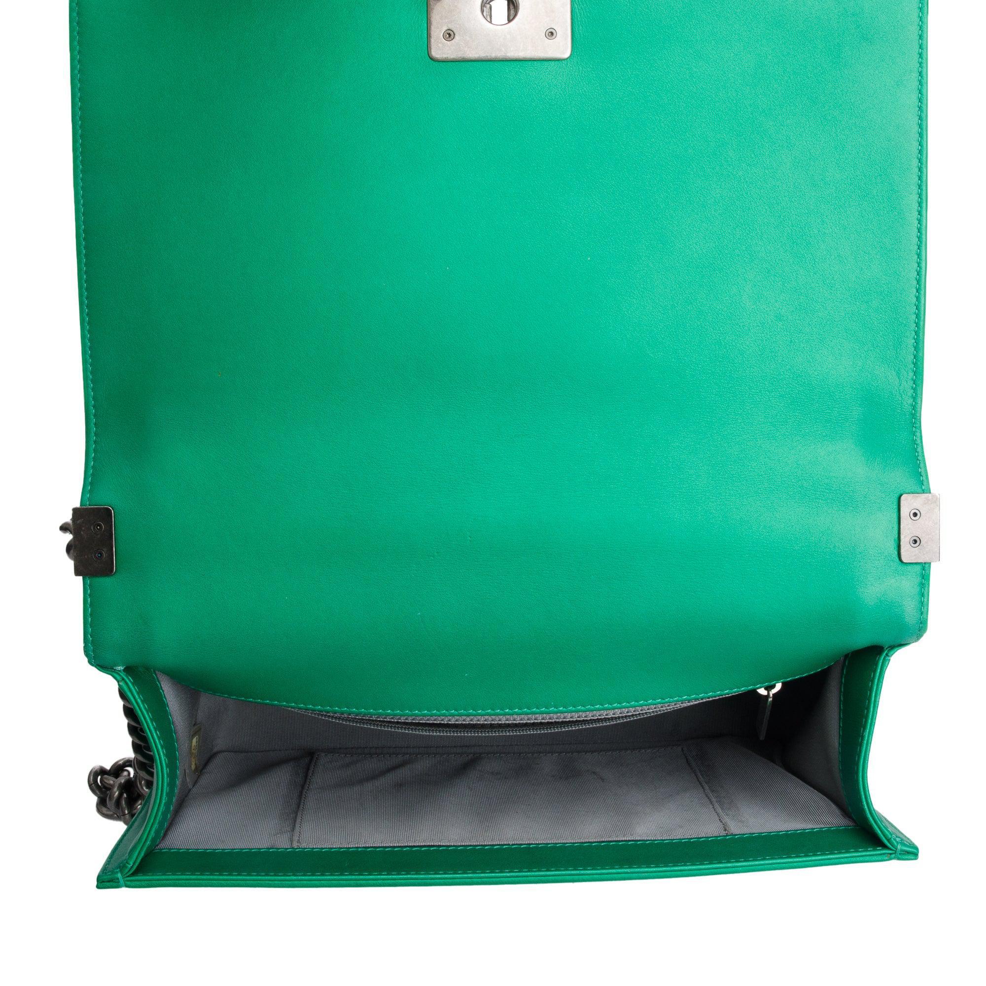 Chanel Metallic Green Quilted Calfskin Leather New Medium Boy Bag