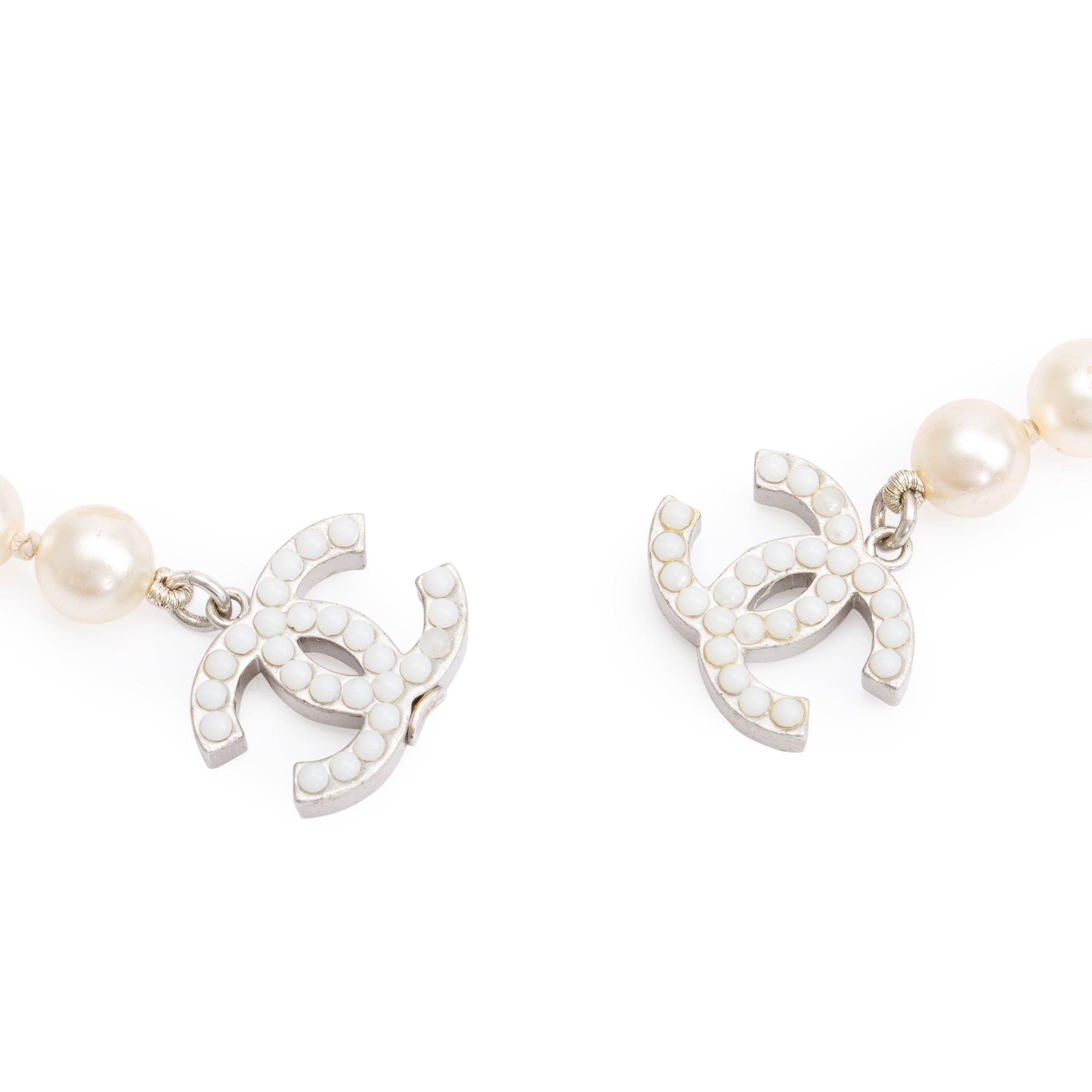 Chanel Palladium-Plated Faux Pearl CC Lariat Necklace