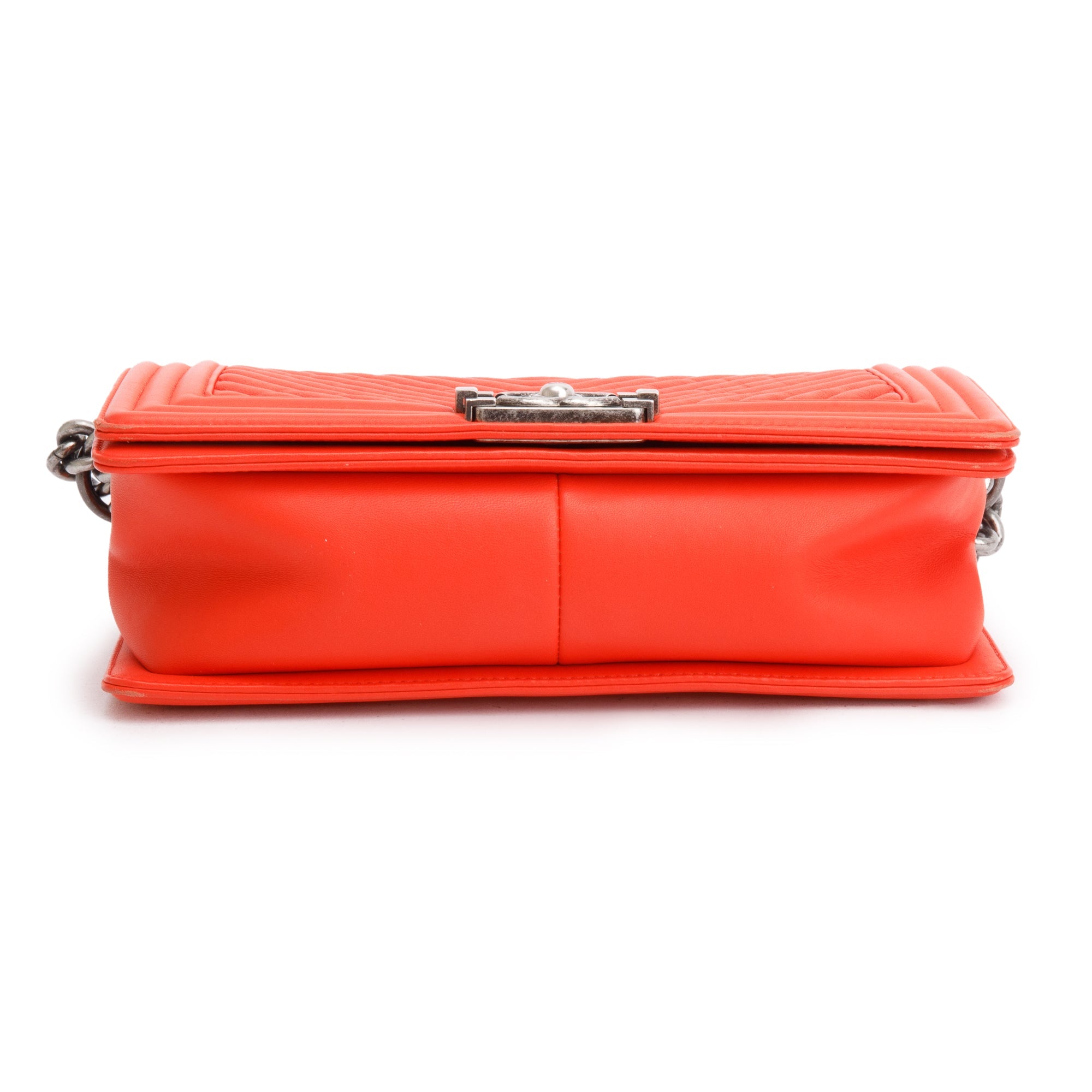 Chanel Red Chevron Calfskin Leather Medium Boy Bag w/ Authenticity Card