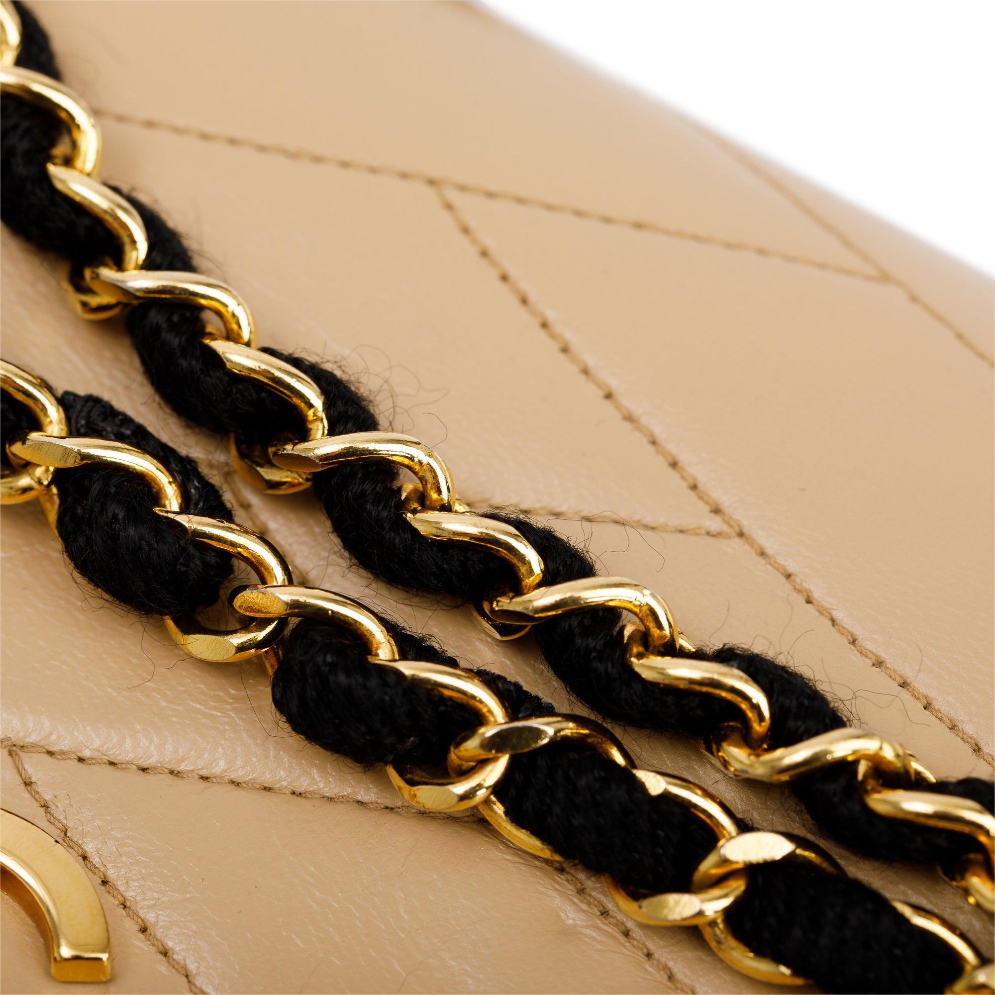 Chanel Vintage Beige Wave Quilted Lambskin Leather Small Flap Bag w/ Authenticity Card