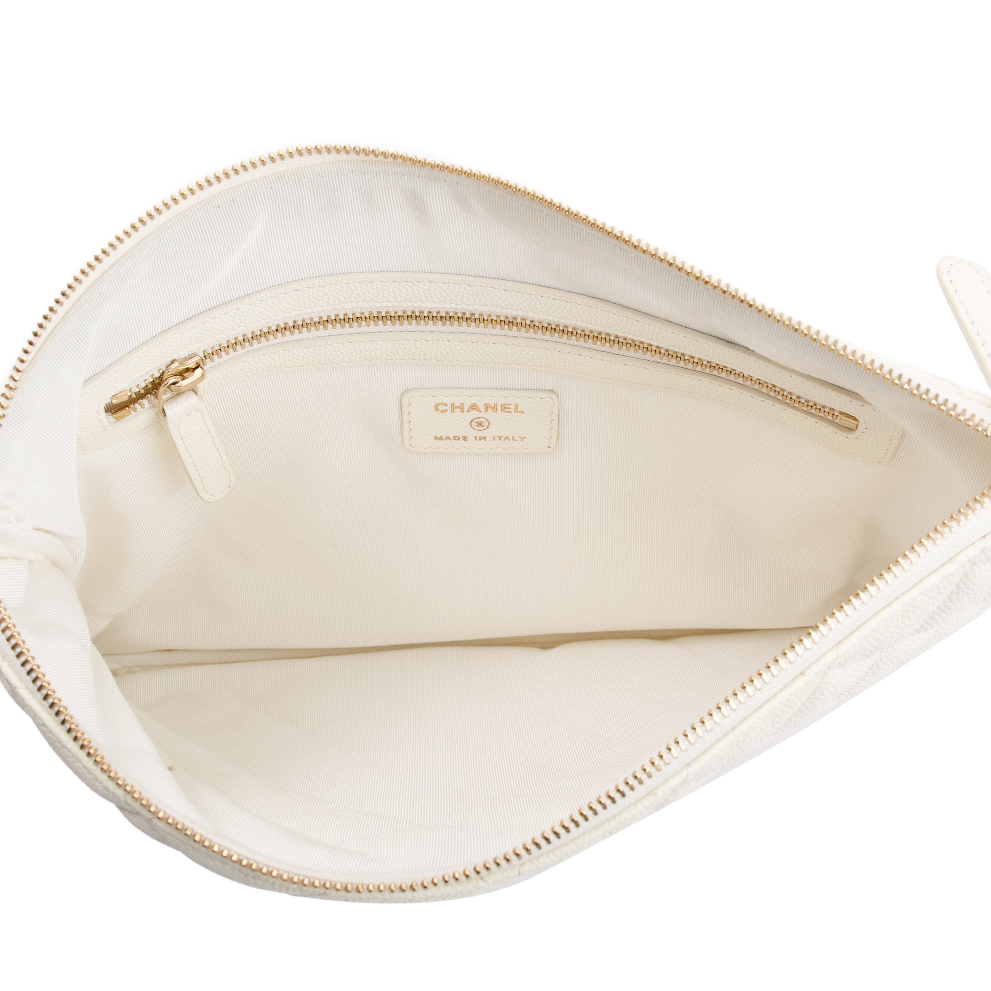 Chanel White Quilted Caviar Leather Medium O-Case Clutch w/ Authenticity Card