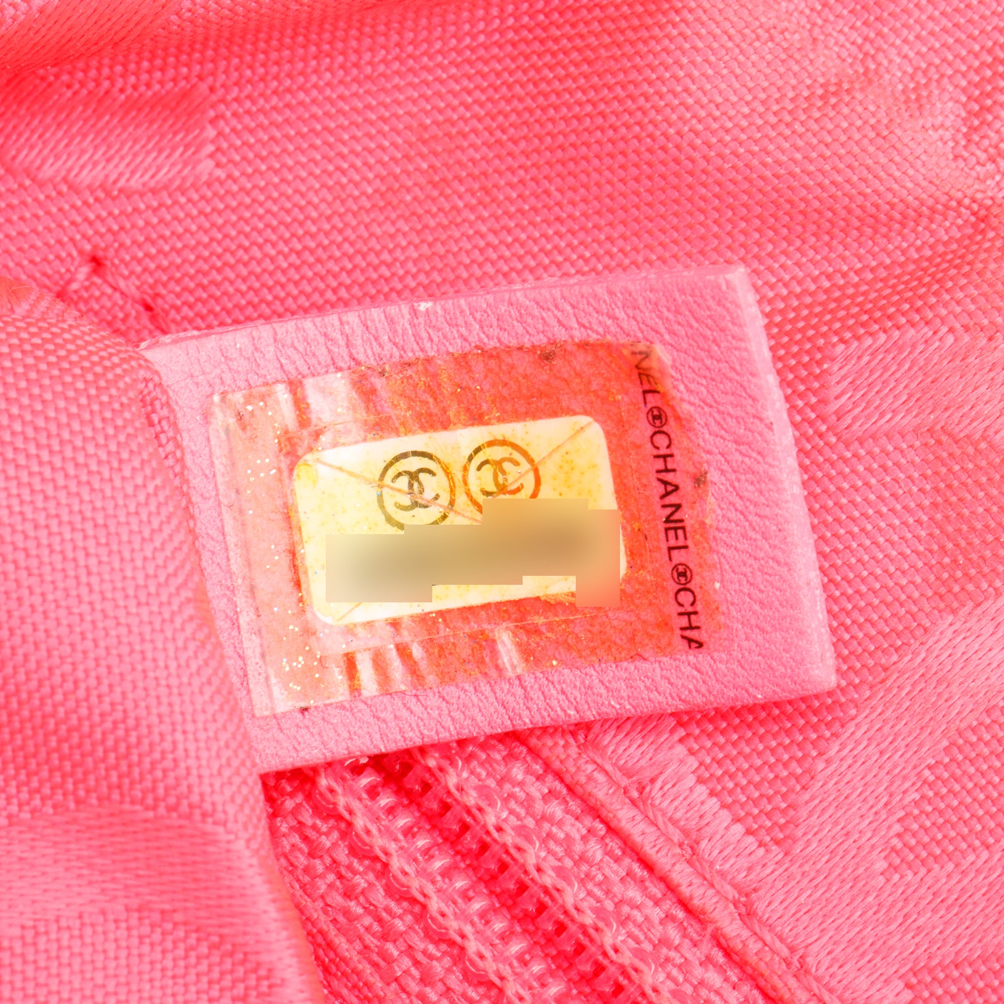 Chanel White/Black Calfskin Leather Ligne Cambon Pochette