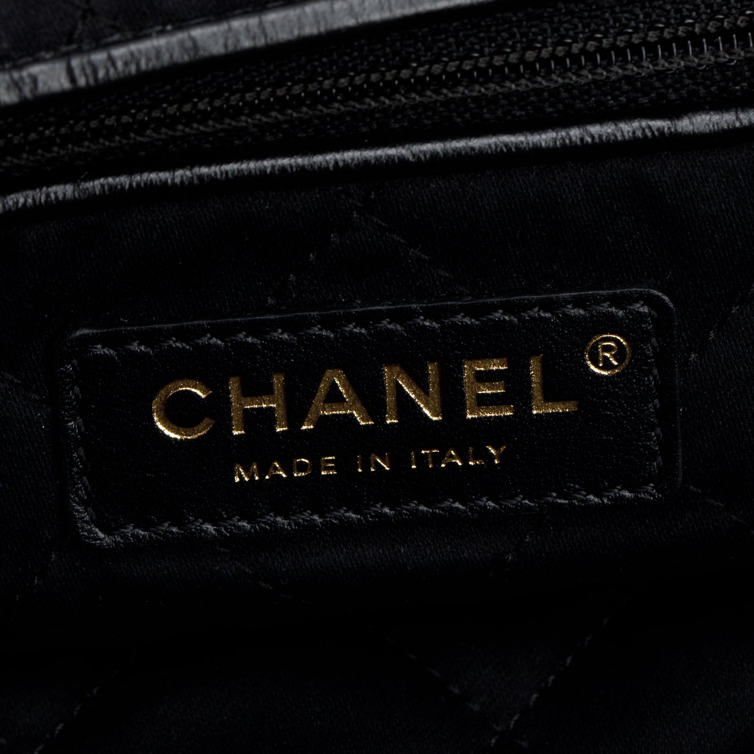 Chanel Black Shiny Calfskin Leather Chanel 22 Hobo w/ Pouch