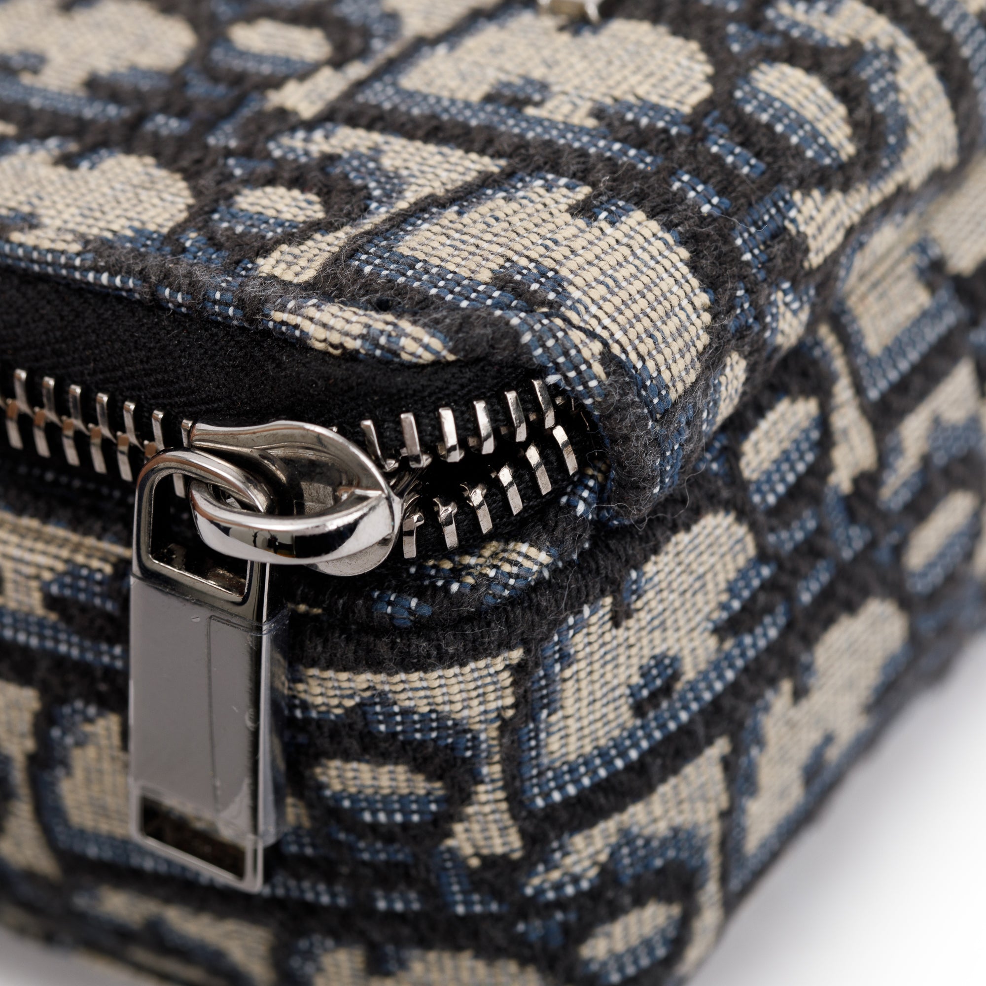 Christian Dior Men 2022 Beige & Black Oblique Jacquard Micro Rider Crossbody Pouch w/ Box & Receipt