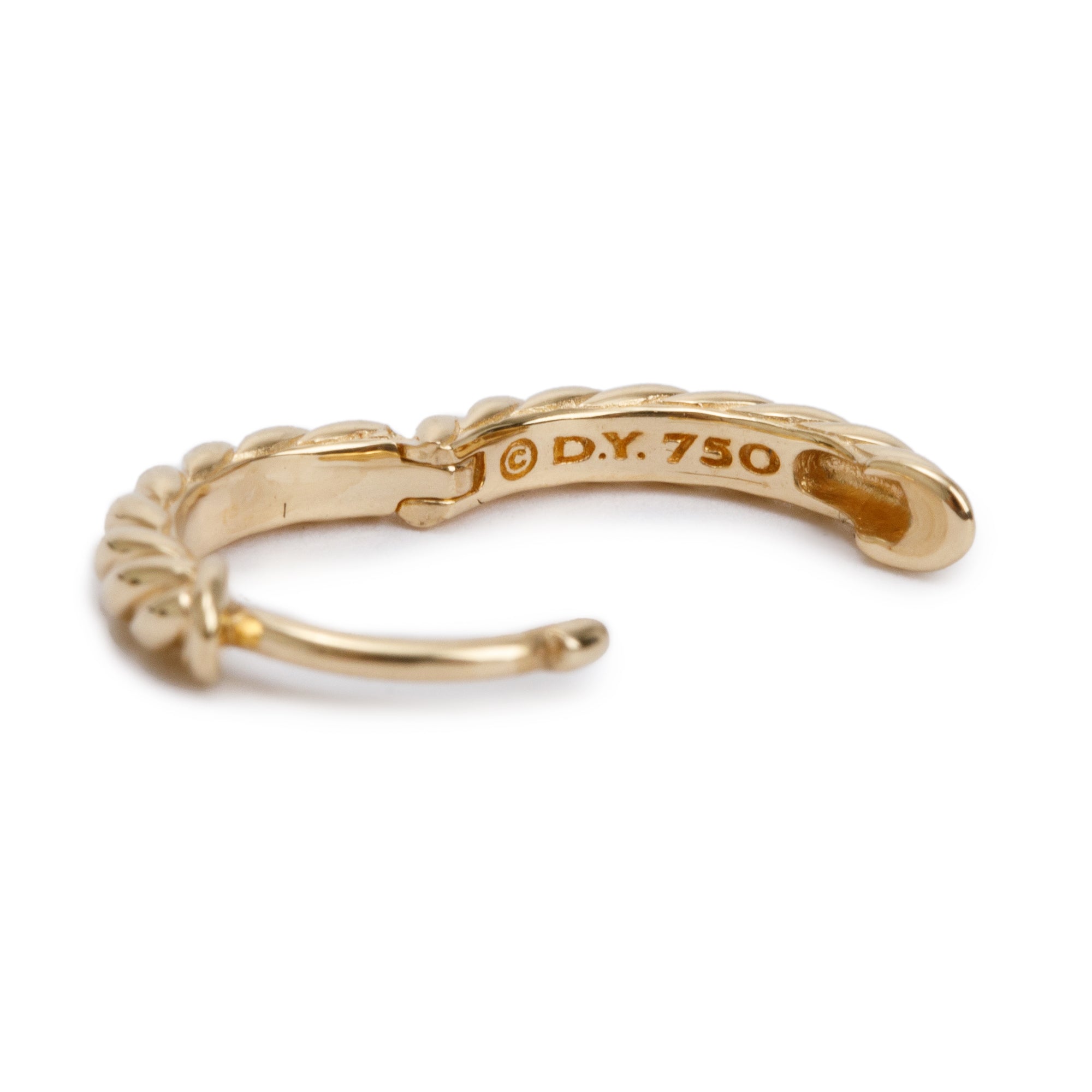 David Yurman 18k Yellow Gold Sculpted Cable Huggie Hoop Earrings w/ Box
