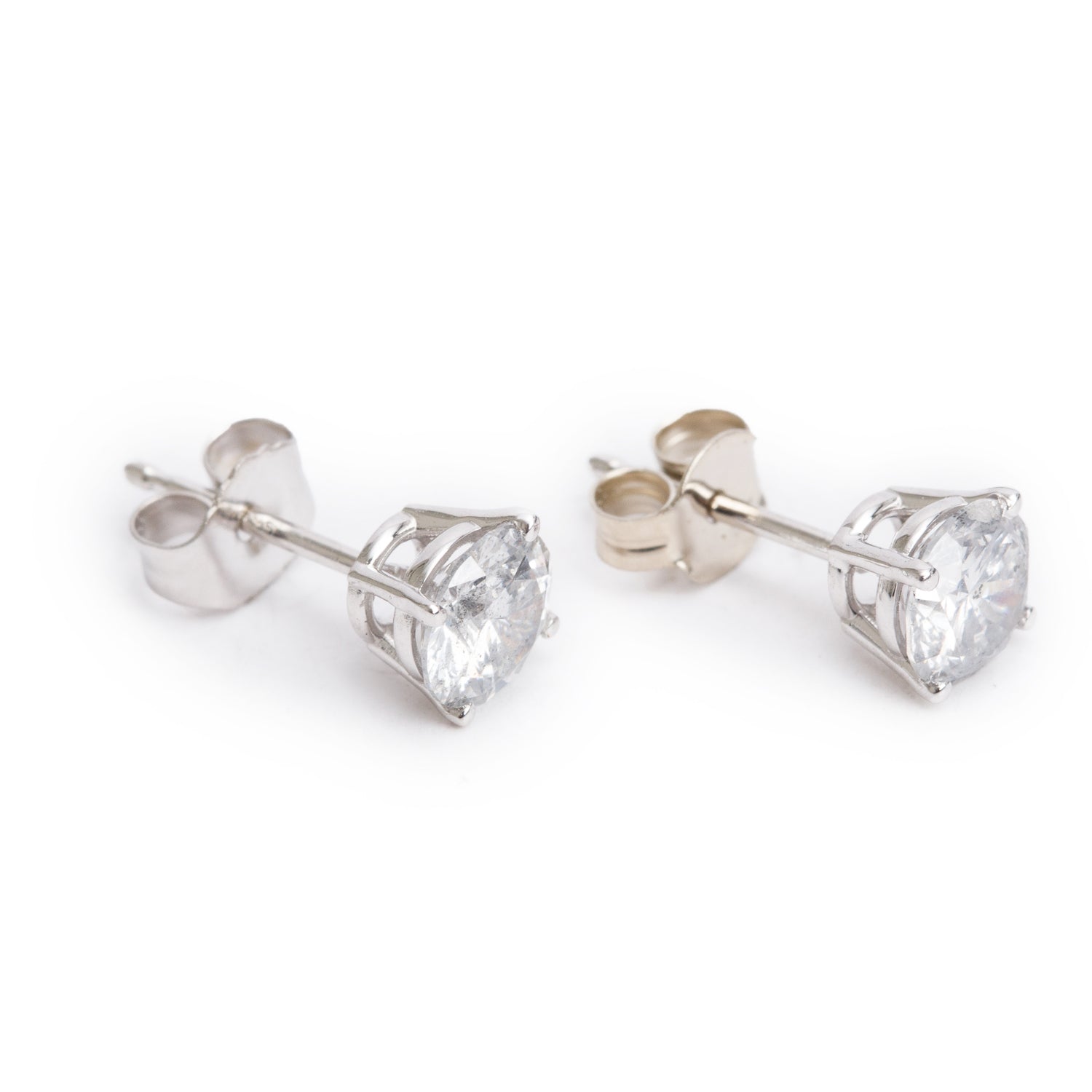 18k White Gold 1.05 tcw. Diamond Stud Earrings