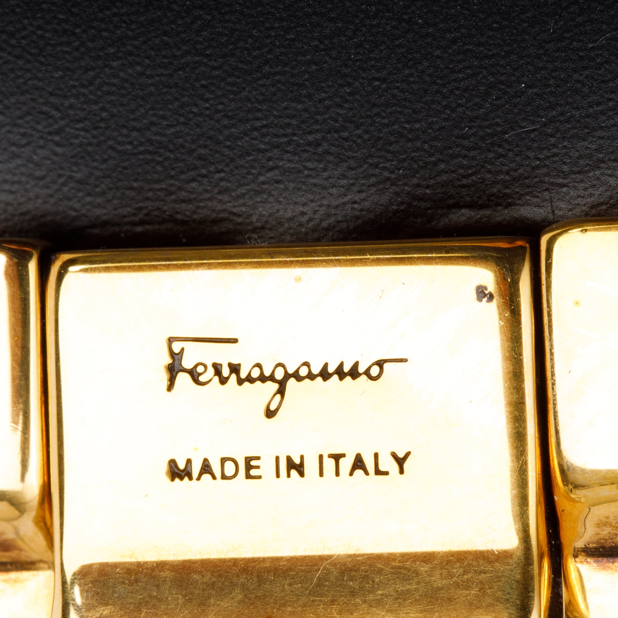 Ferragamo Red Calfskin Leather Adjustable Gancini Belt Kit