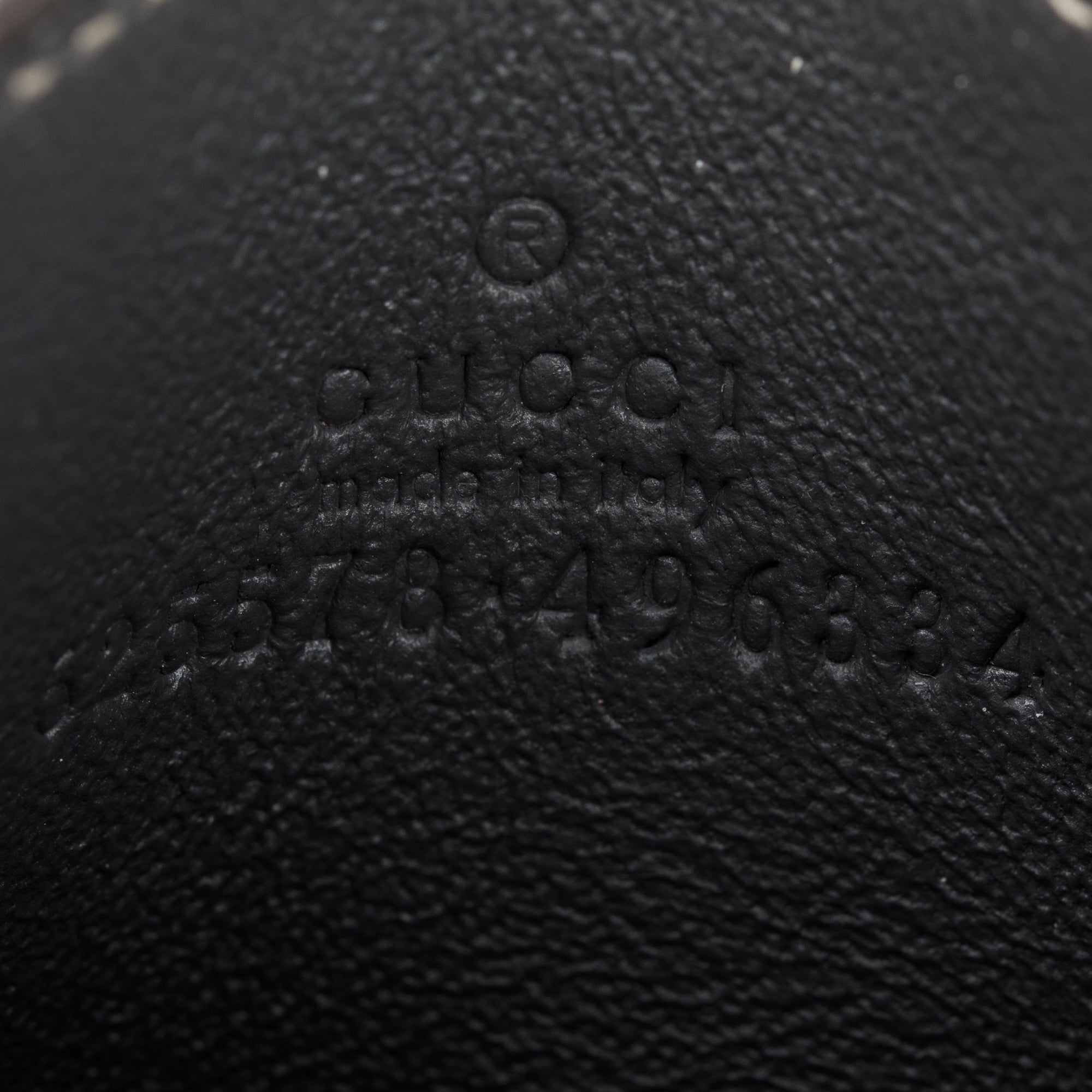 Gucci Beige Calfskin Grey Econyl Off The Grid Card Holder w/ Box