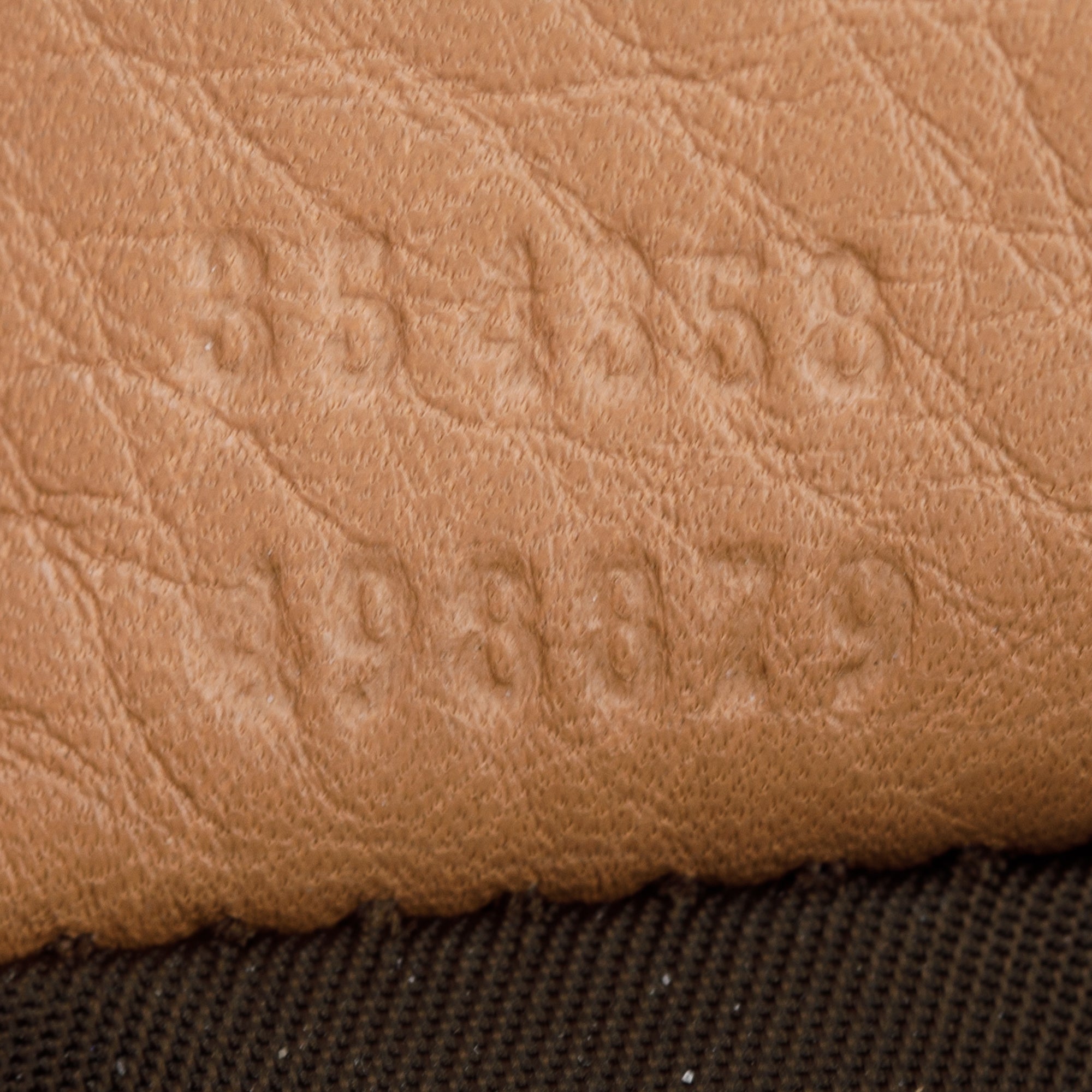 Gucci Beige Calsfskin Leather Soho Key Pouch