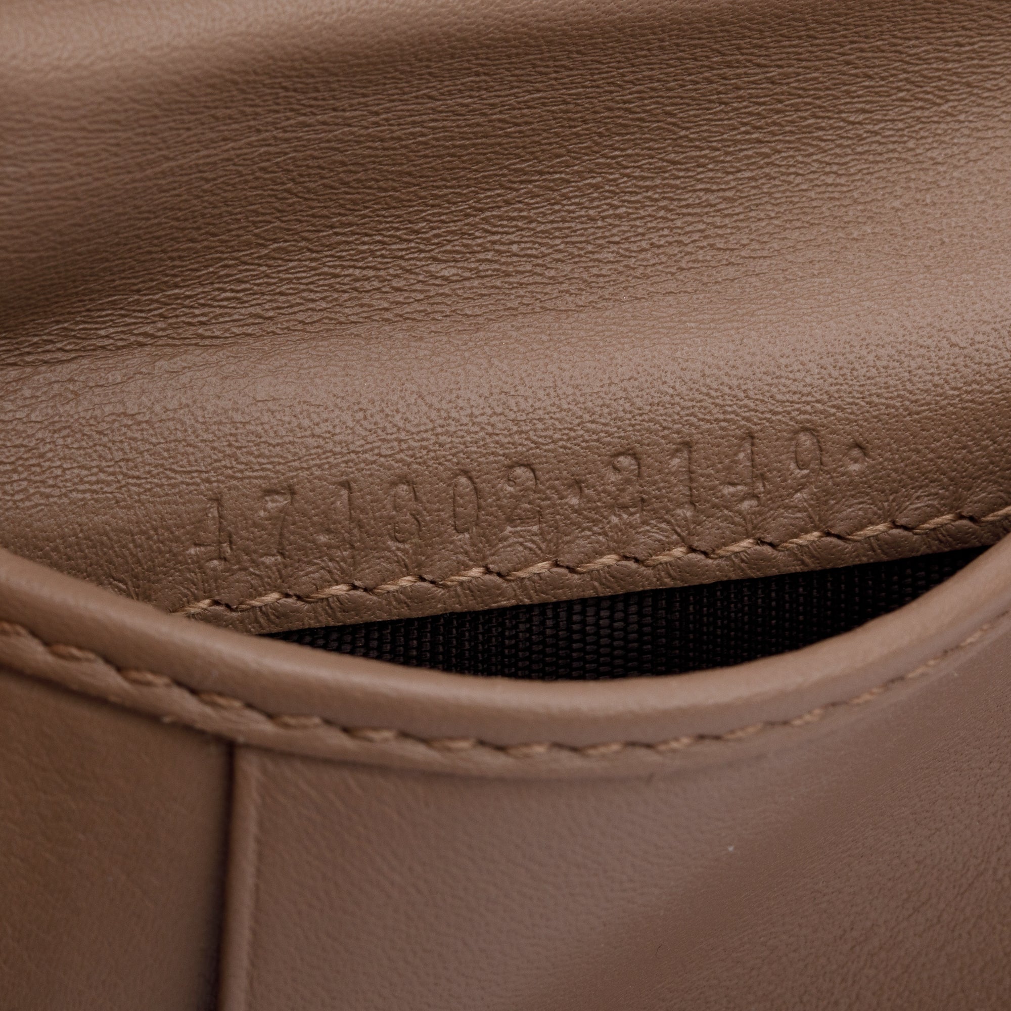 Gucci Beige GG Marmont Matelasse Wallet