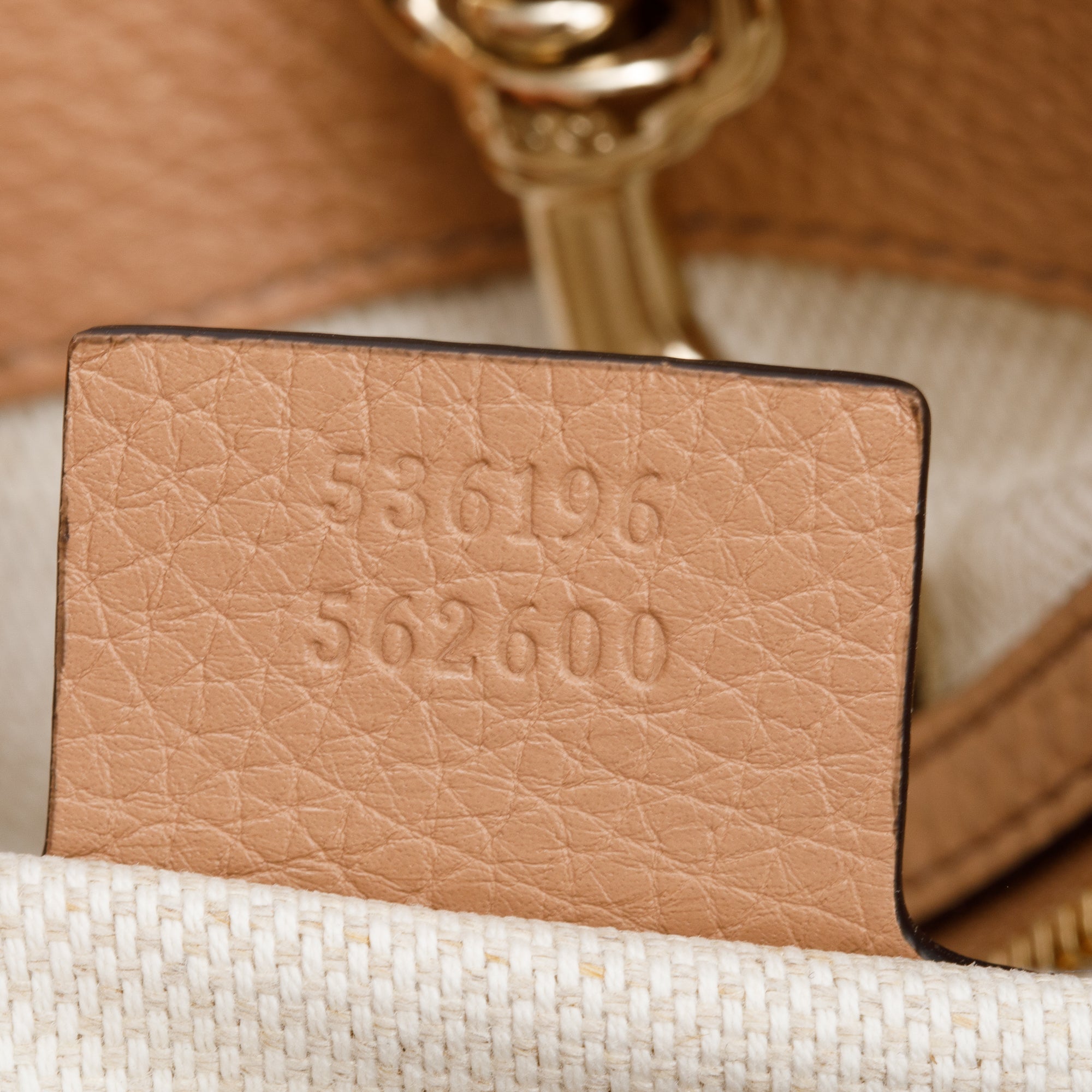 Gucci Beige Pebbled Calfksin Leather Medium Soho Chain Tote