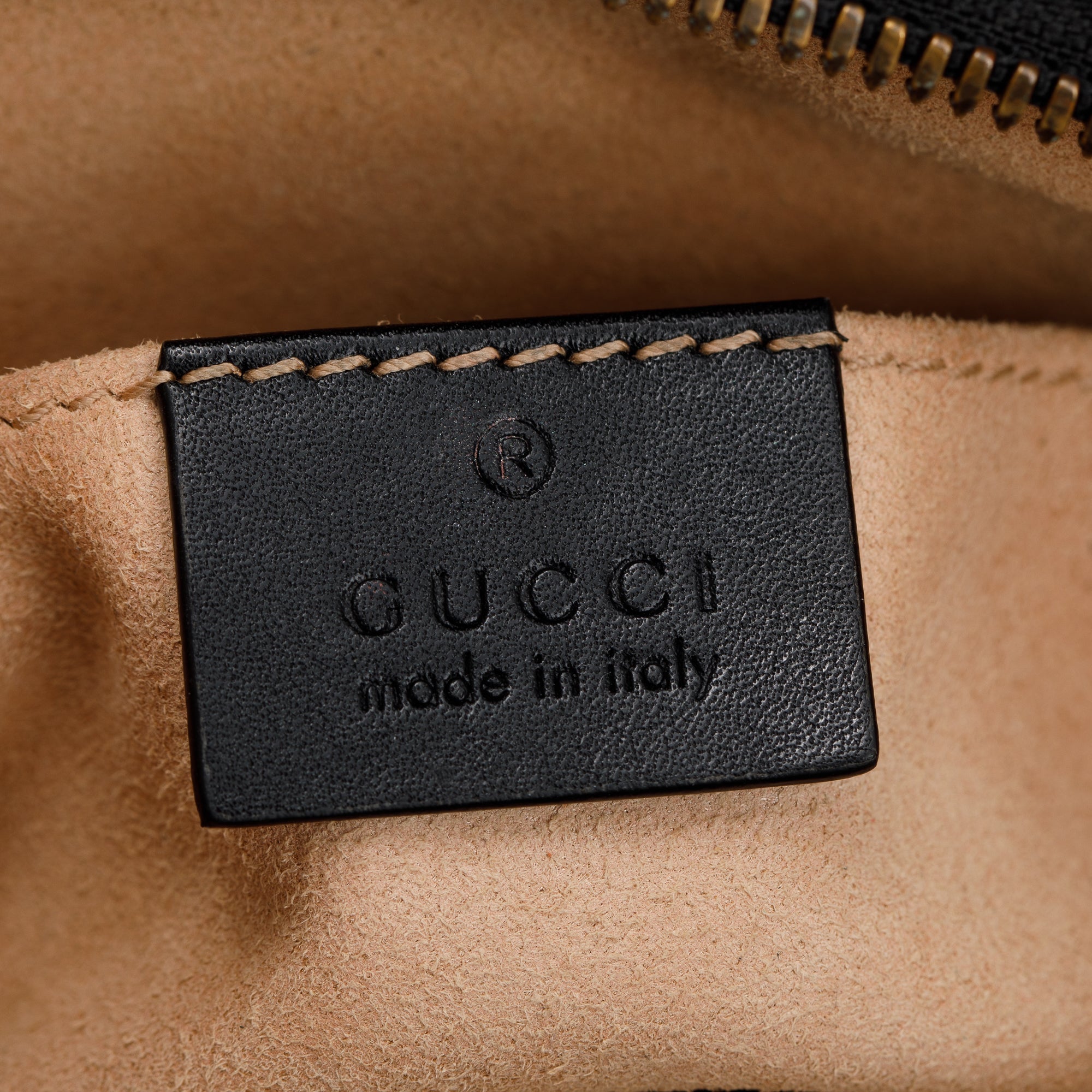 Gucci Black GG Marmont Matelasse Leather Belt Bag, Size 95 38