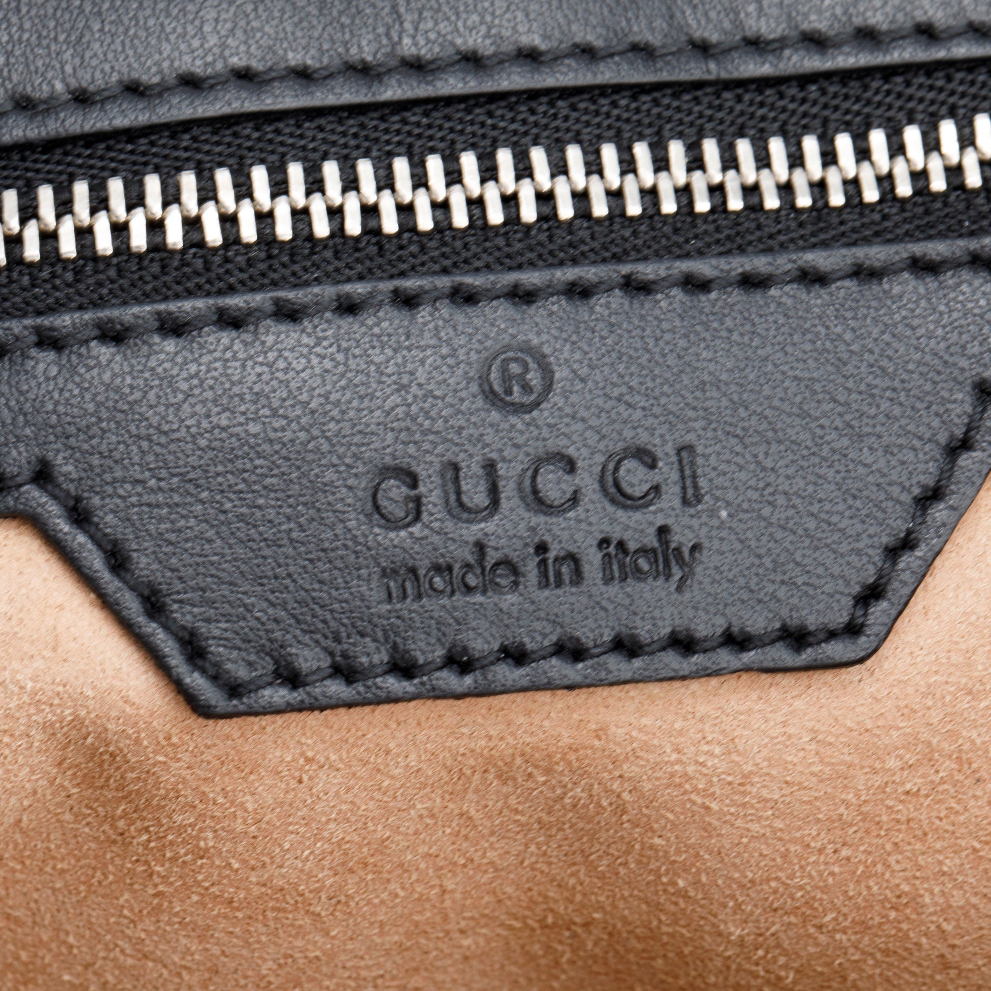 Gucci Black GG Marmont Matelasse Medium Shoulder Bag