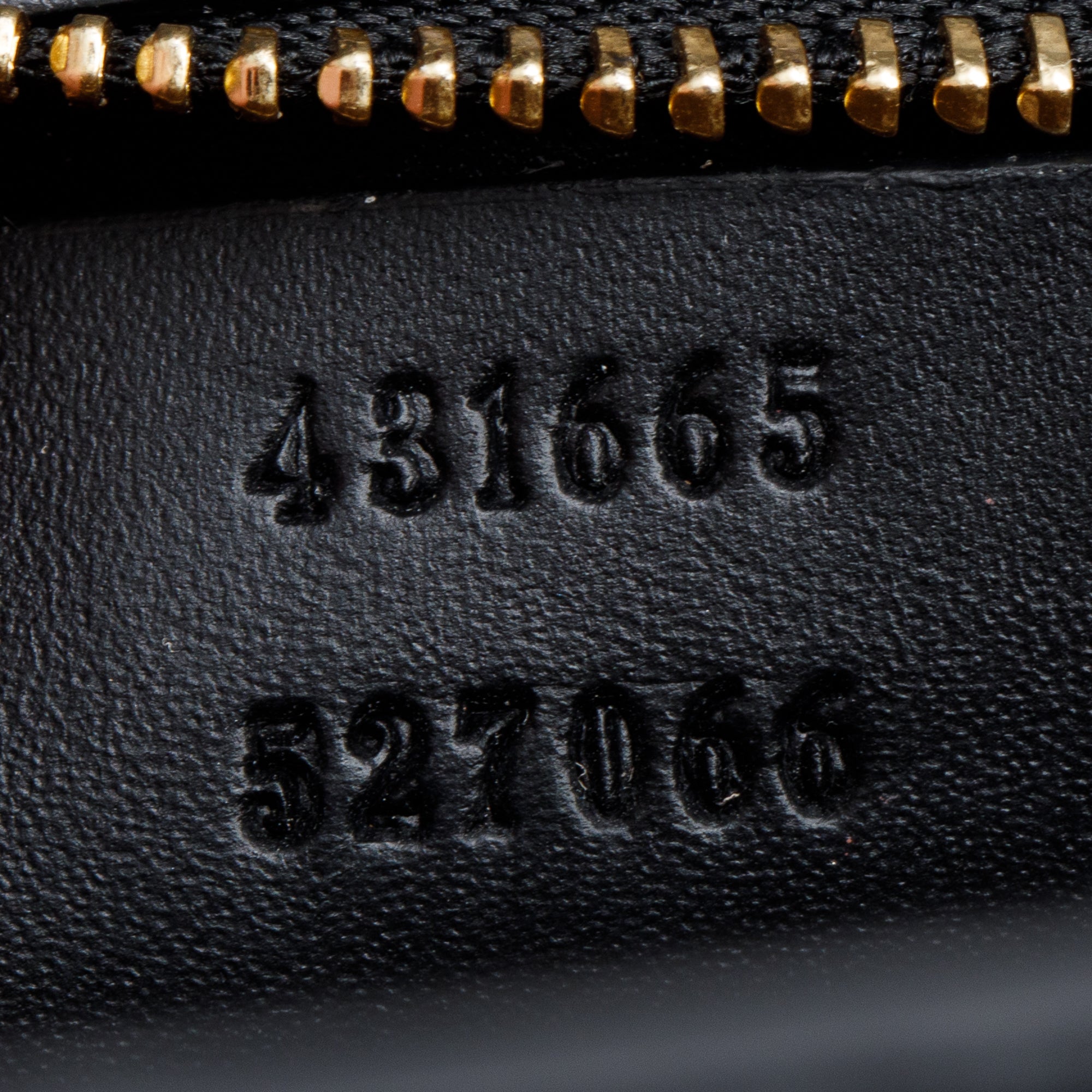 Gucci Black GG Signature Leather Medium Sylvie Handle Bag