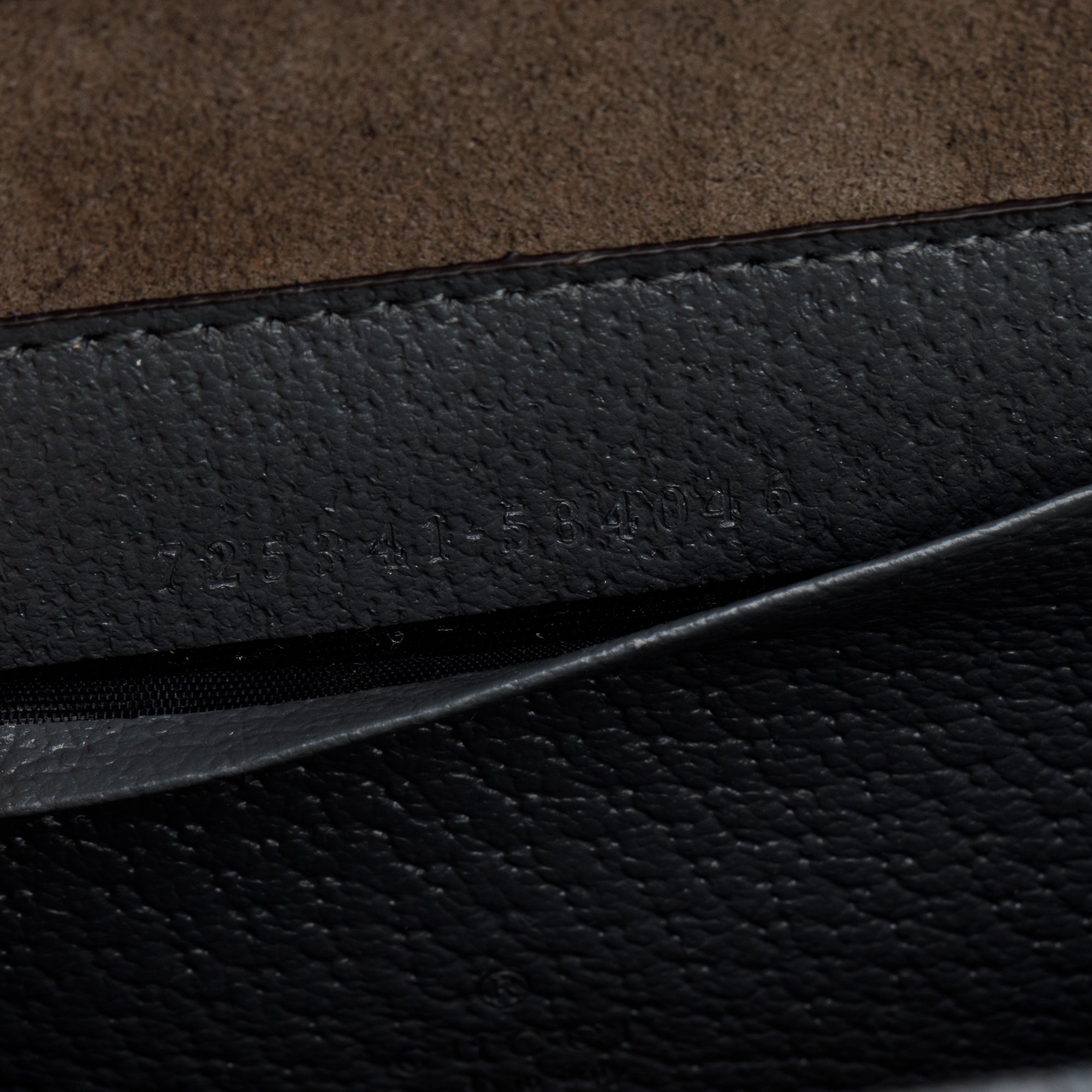 Gucci Black GG Supreme Grey Dollar Textured Leather Mini New Basket Crossbody Bag w/ Box