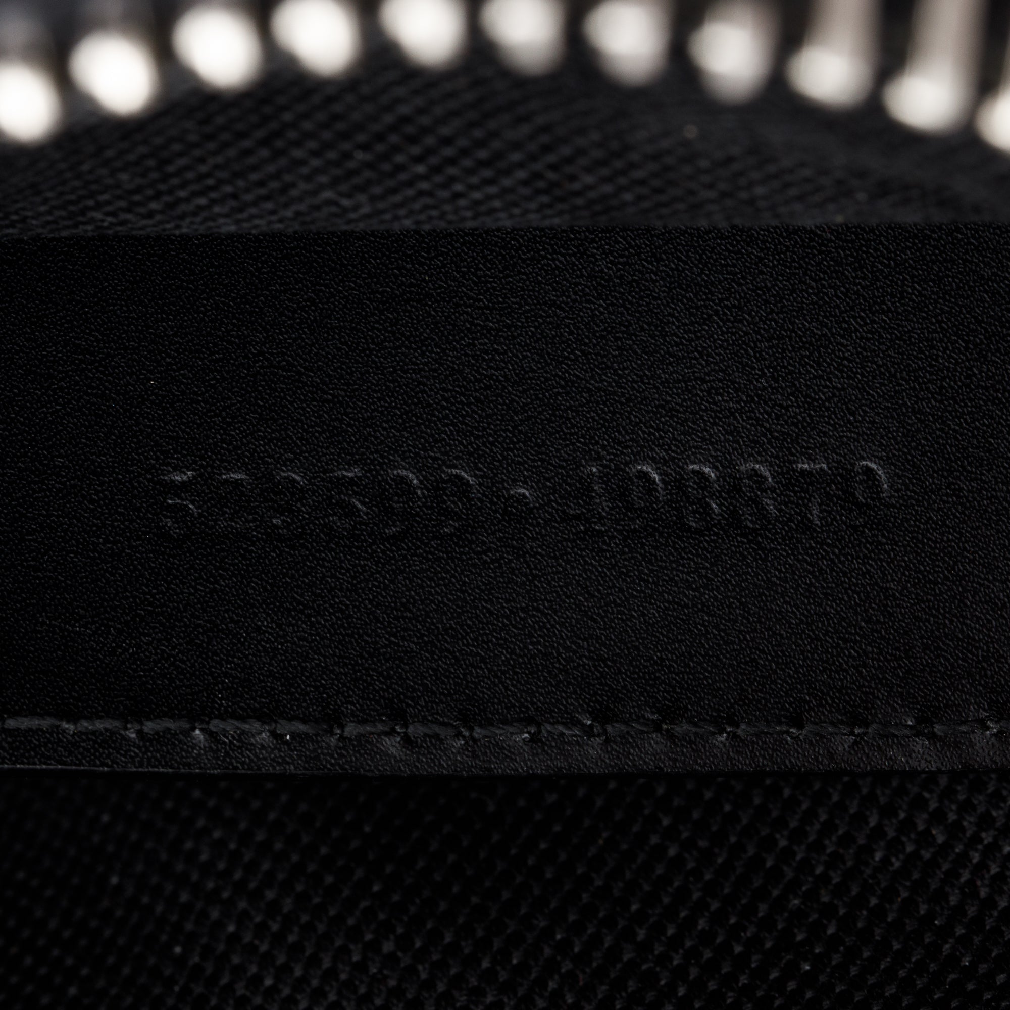 Gucci Black GG Supreme Small Messenger Bag