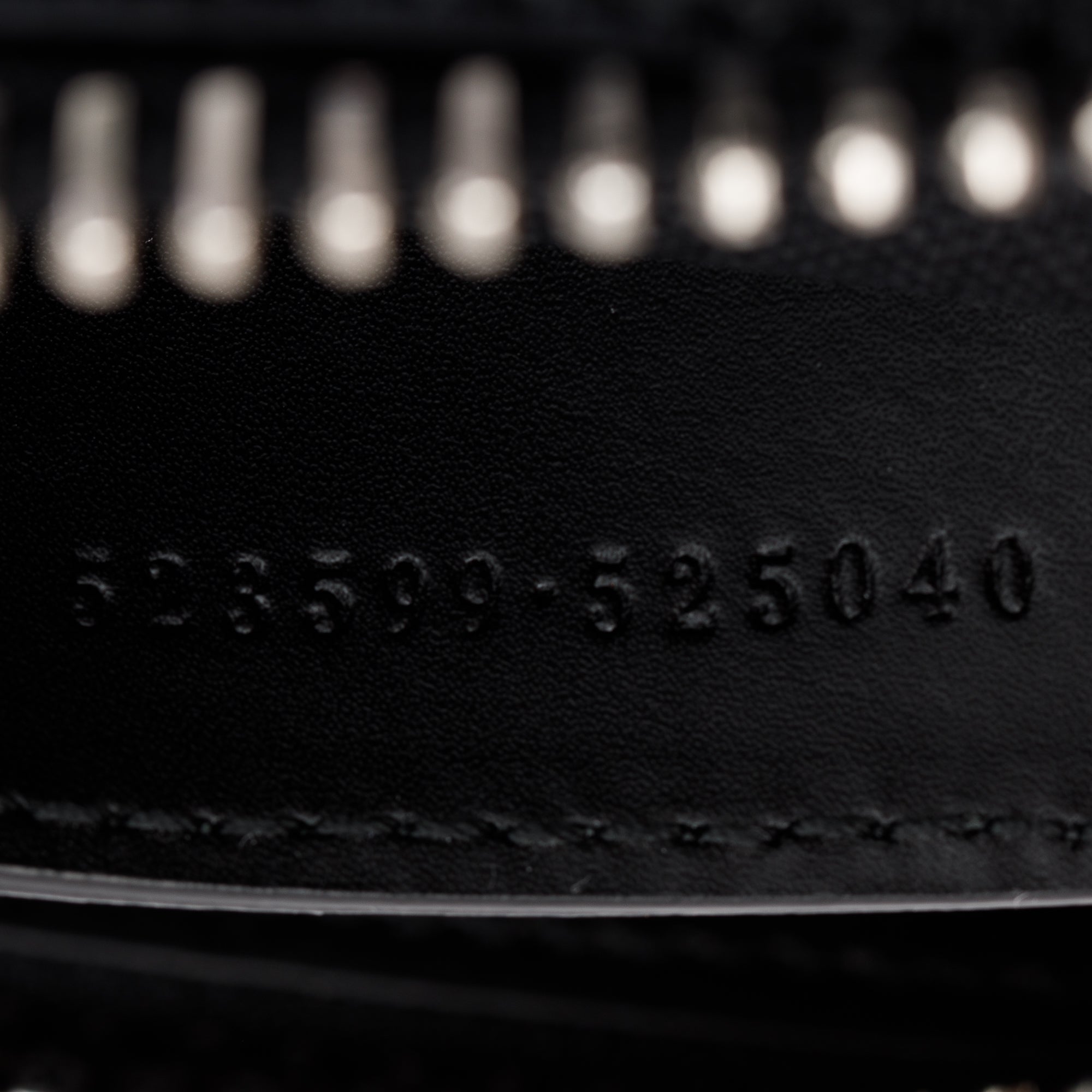 Gucci Black GG Supreme Small Messenger Bag w/ Box