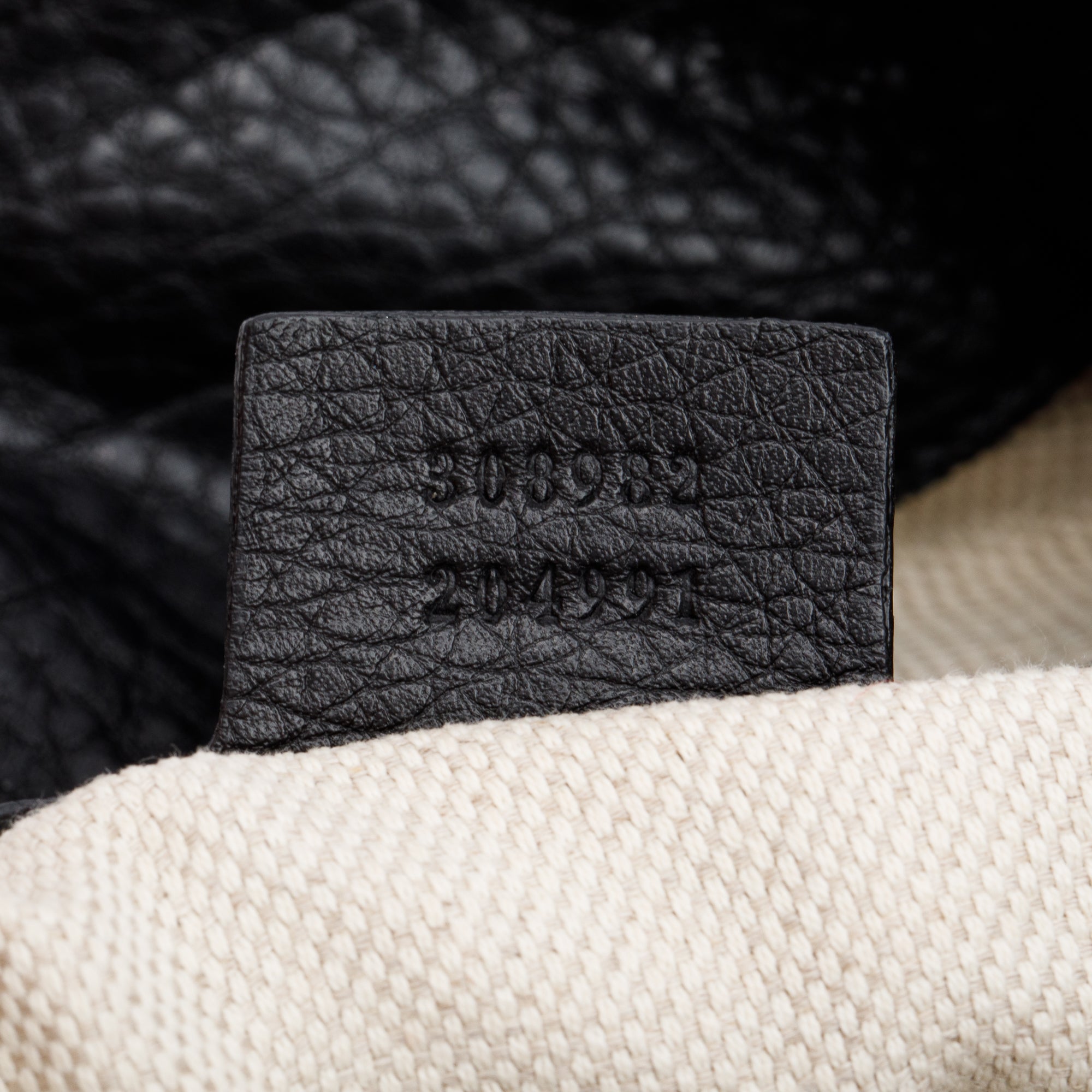 Gucci Black Grained Leather Medium Soho Chain Tote