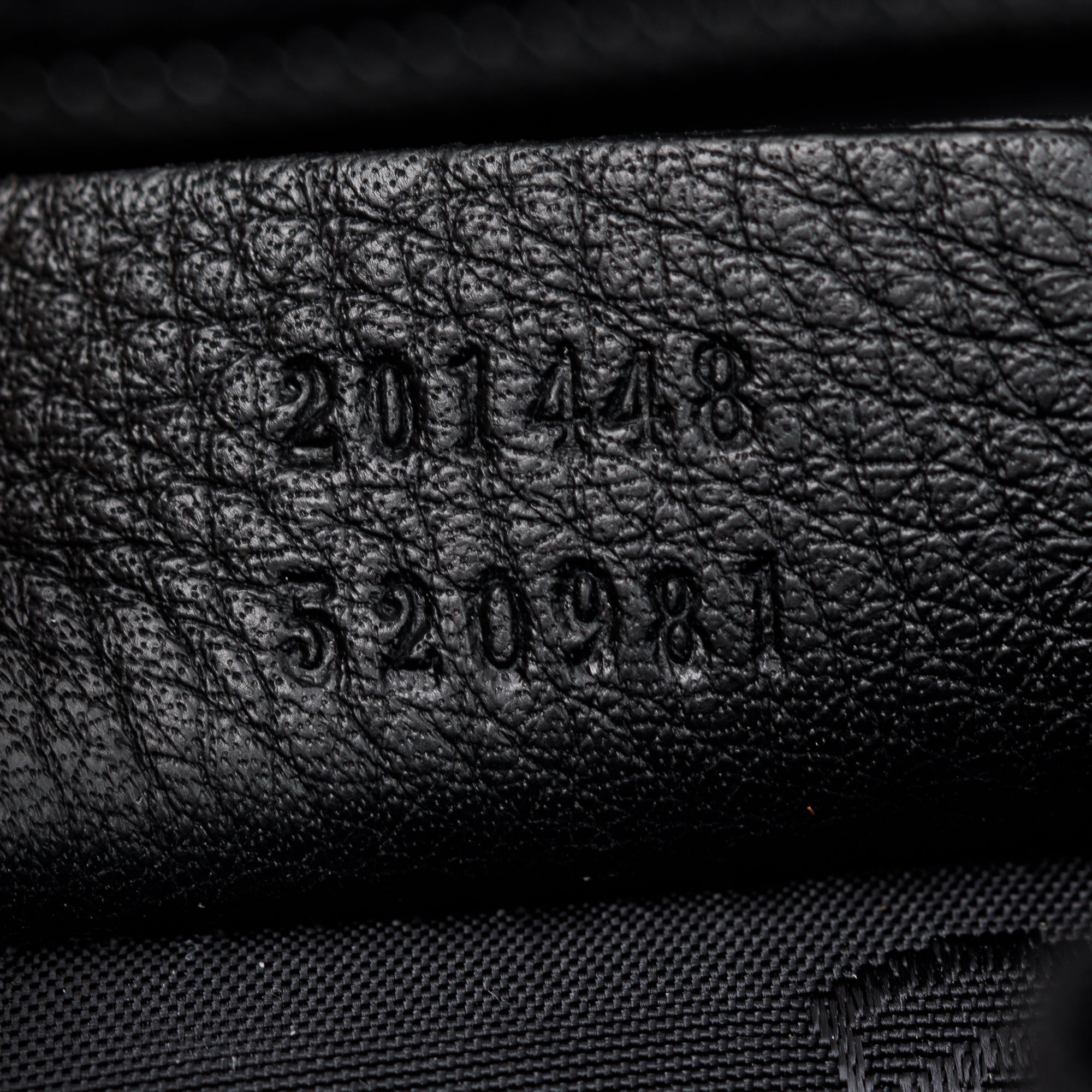 Gucci Black Guccissima Leather Messenger Bag