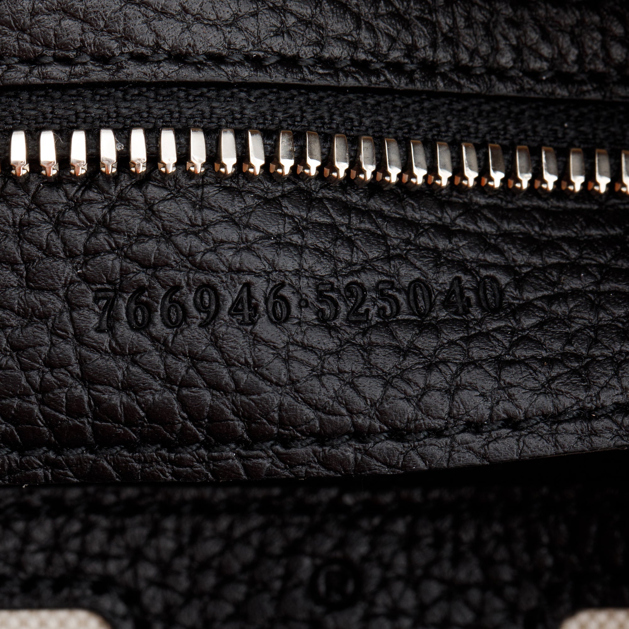 Gucci Black Leather Jumbo GG Medium Messenger Bag