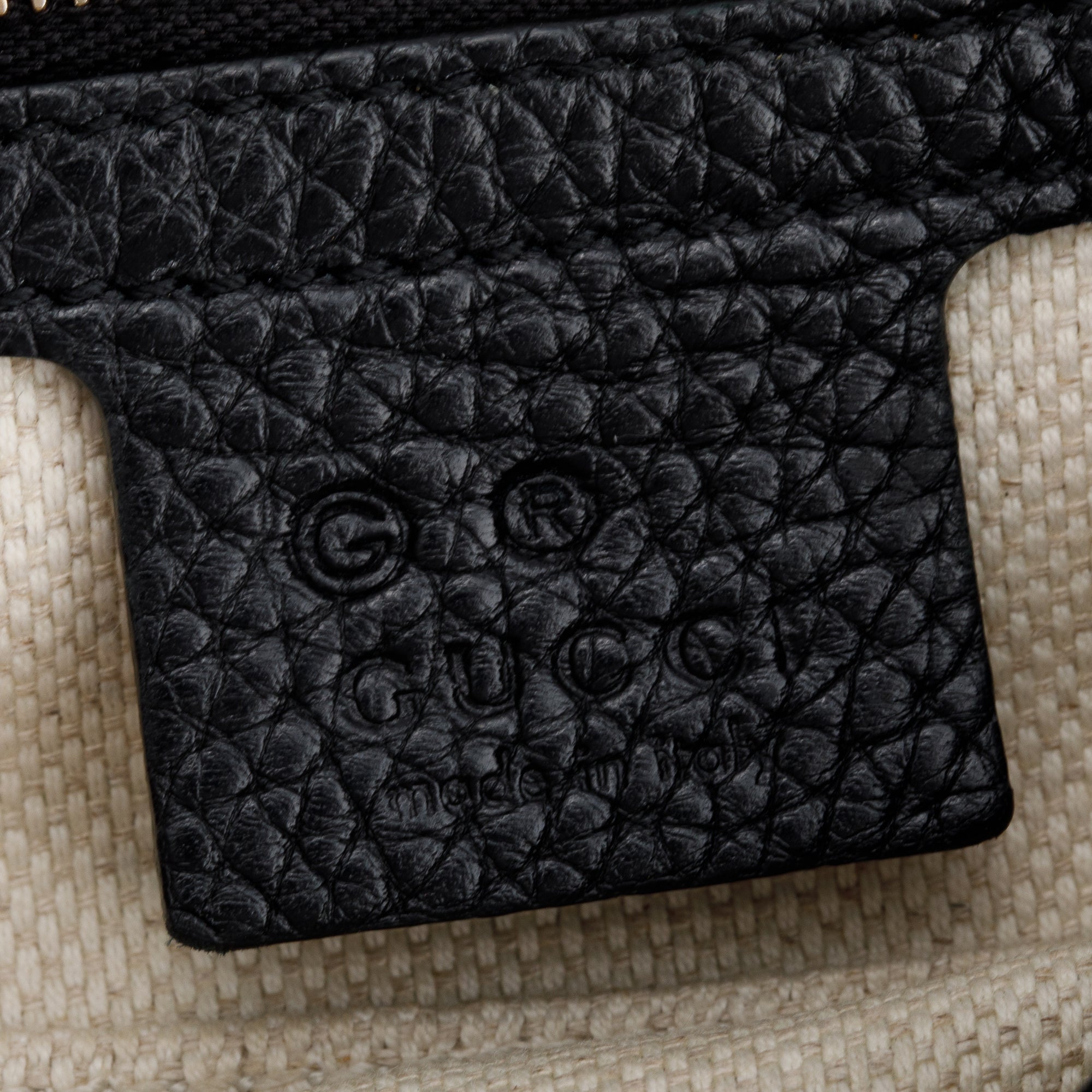 Gucci Black Leather Medium Soho Chain Crossbody Bag