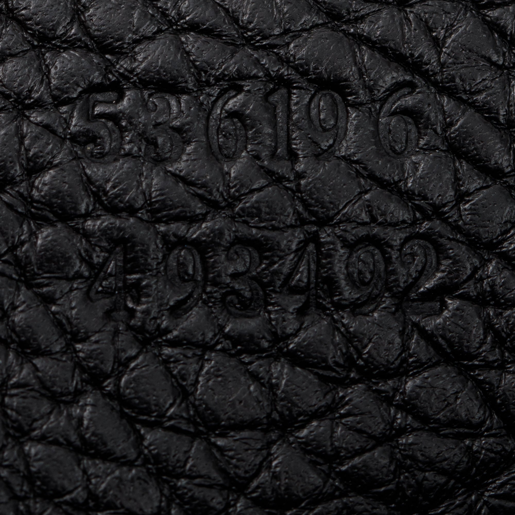 Gucci Black Pebbled Calfksin Leather Medium Soho Chain Tote