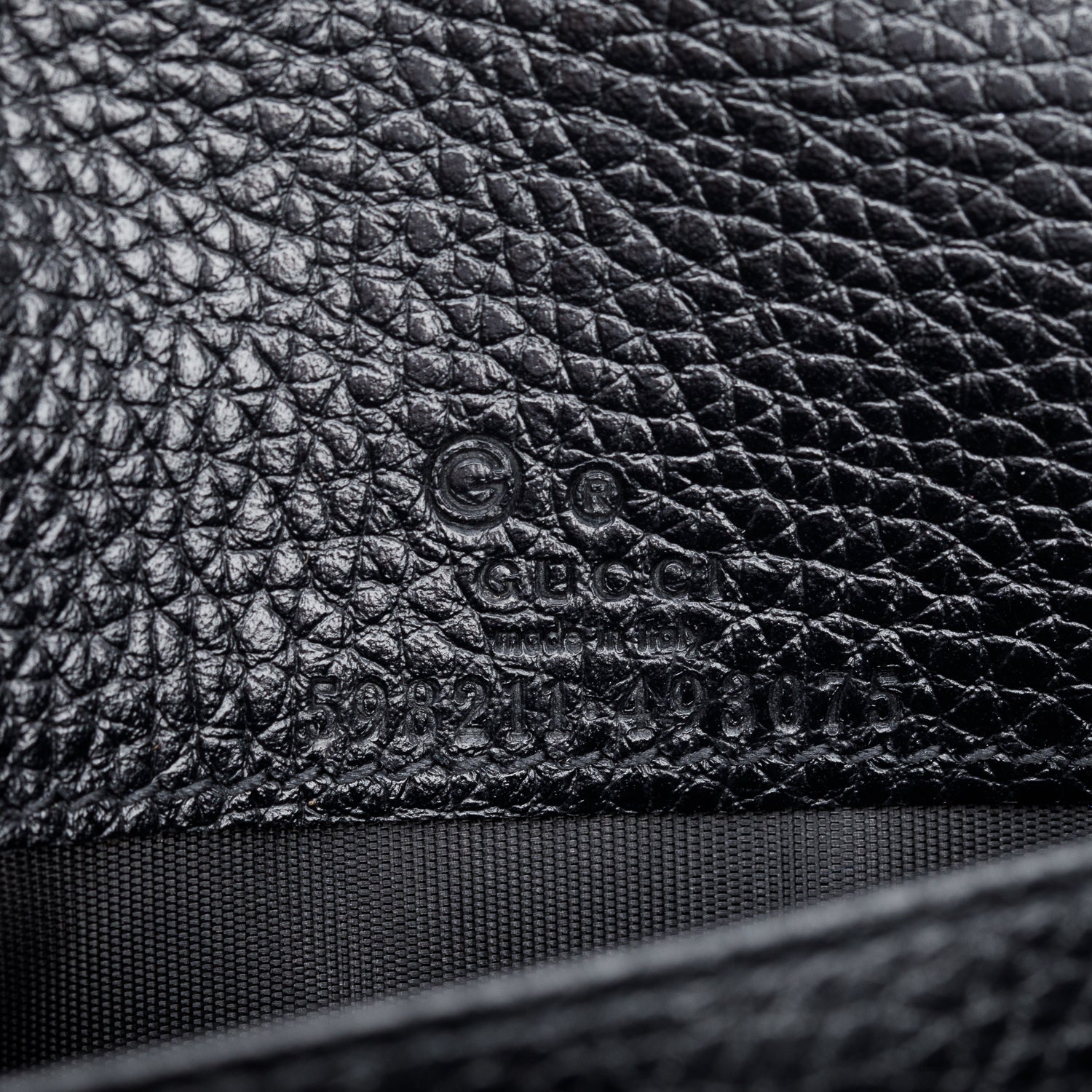 Gucci Black Pebbled Calfskin Soho Wallet On Chain w/ Box