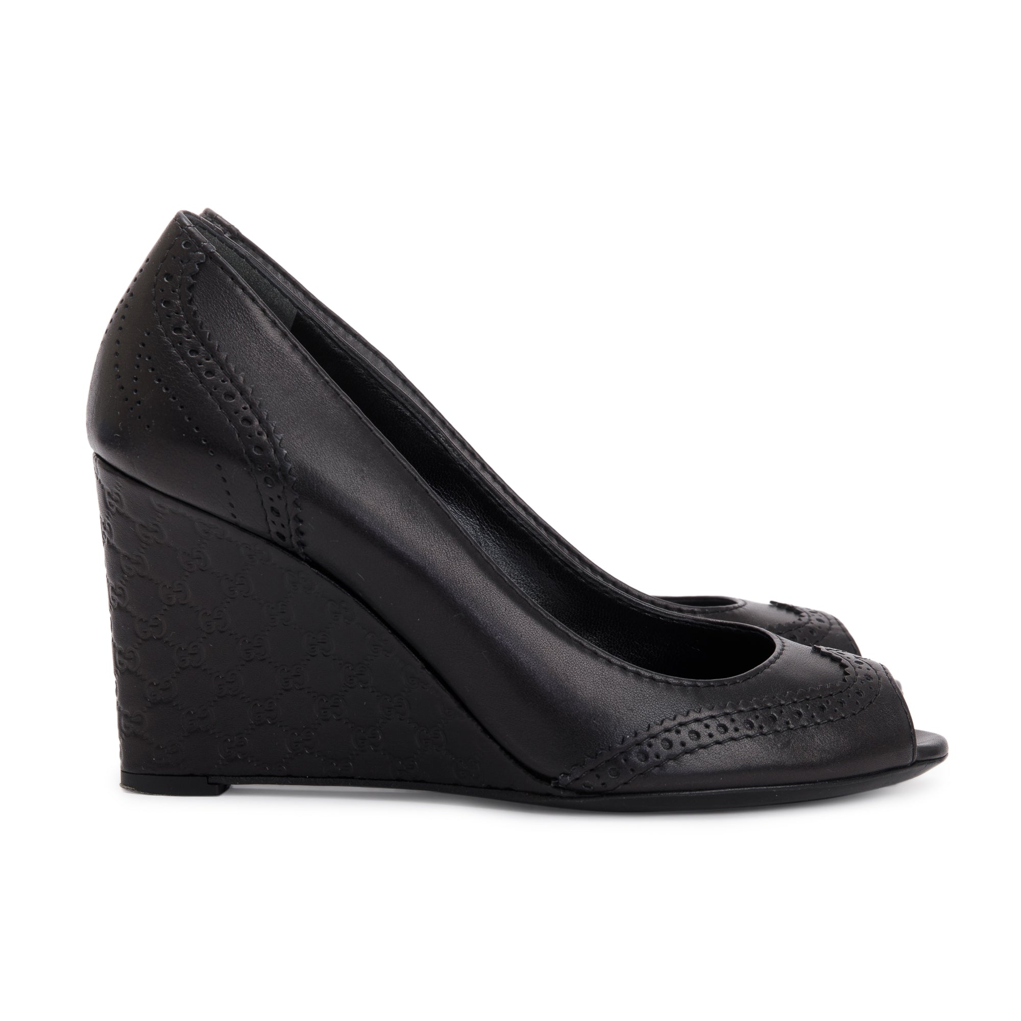 Gucci Black Signature Leather Pumps, Size 37