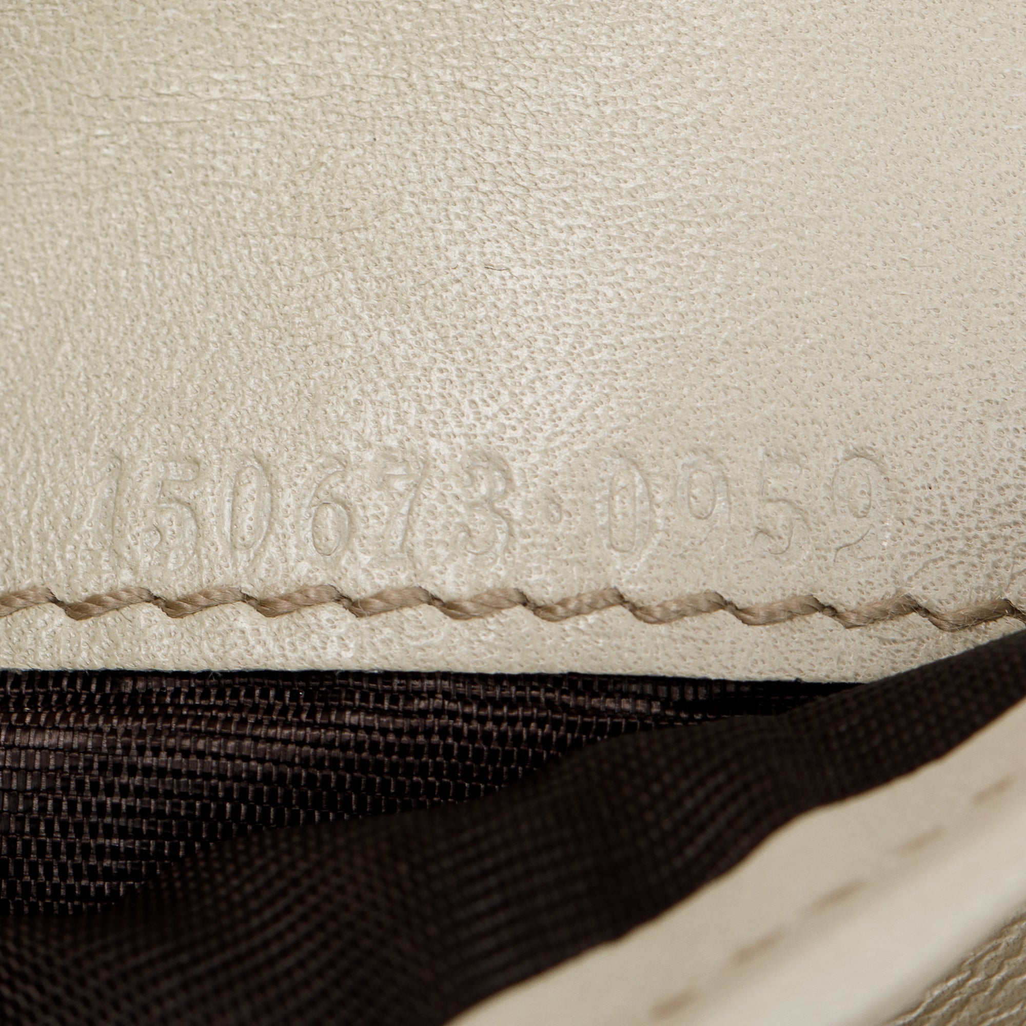 Gucci Creme Signature Leather & Suede Flap Wallet