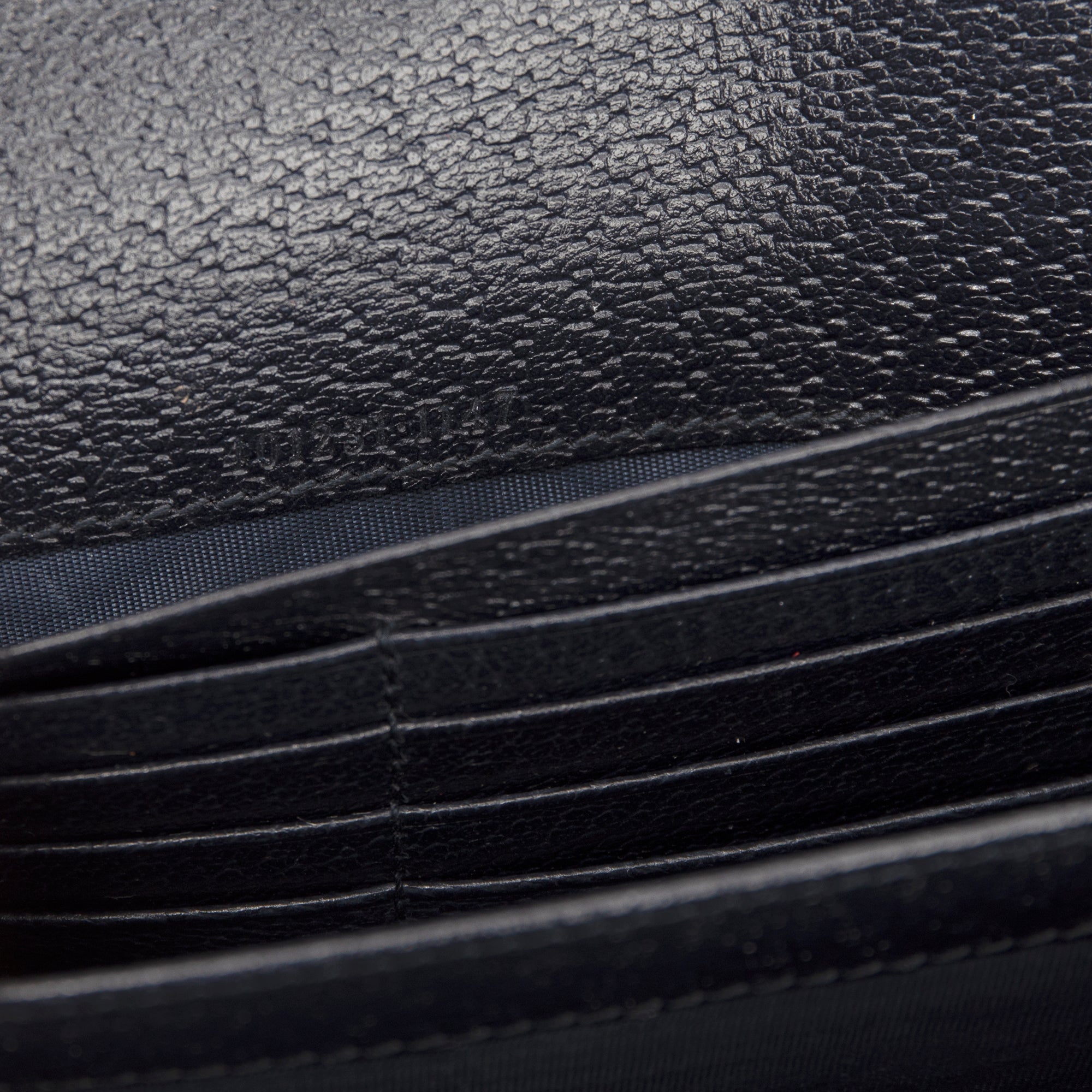 Gucci Dionysus GG Supreme Wallet on Chain